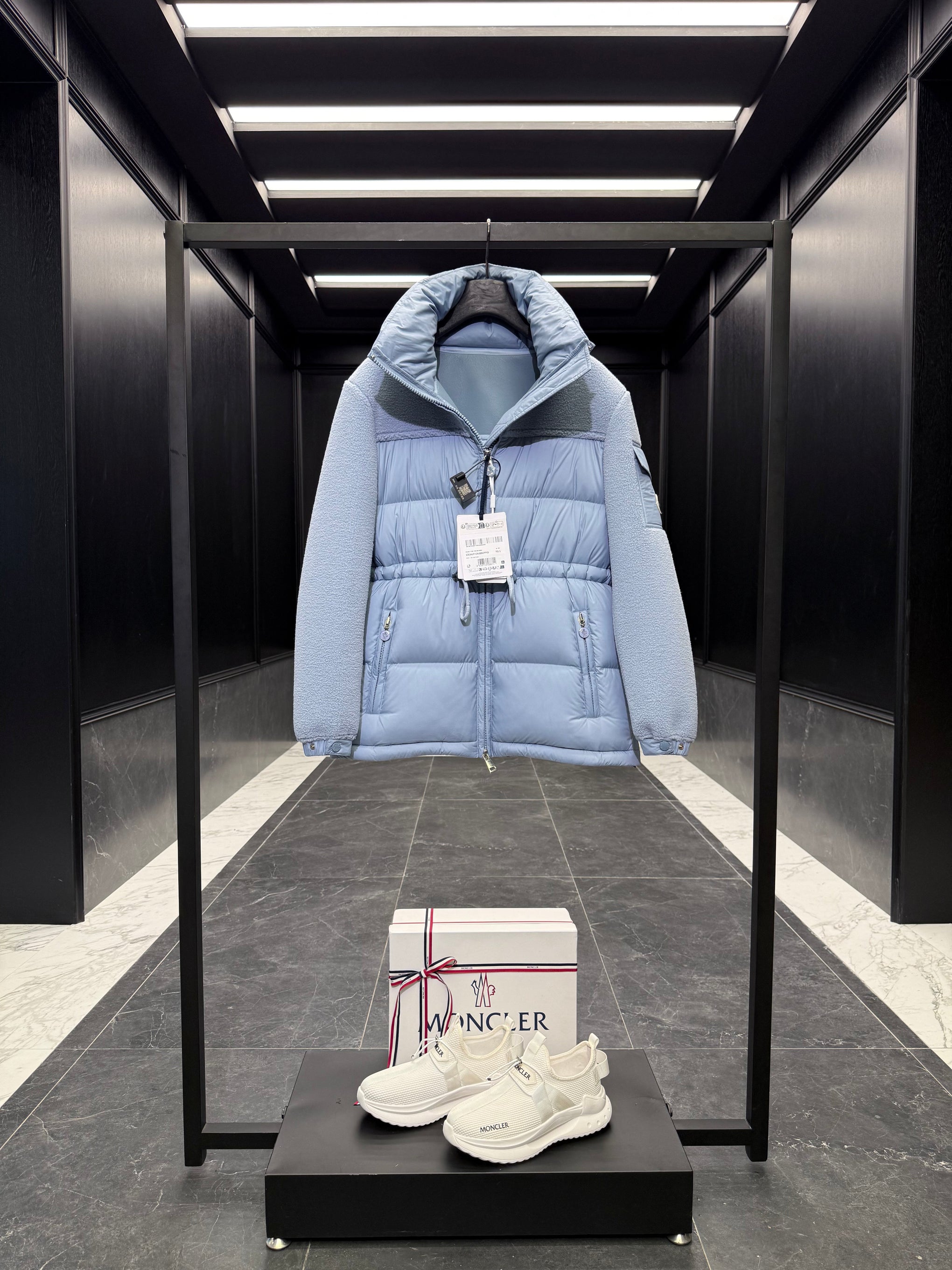 MONC ESCAUT JACKET
