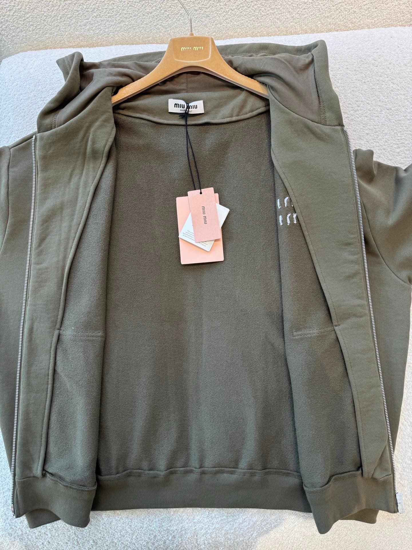 MIU M ZIP HOODIE