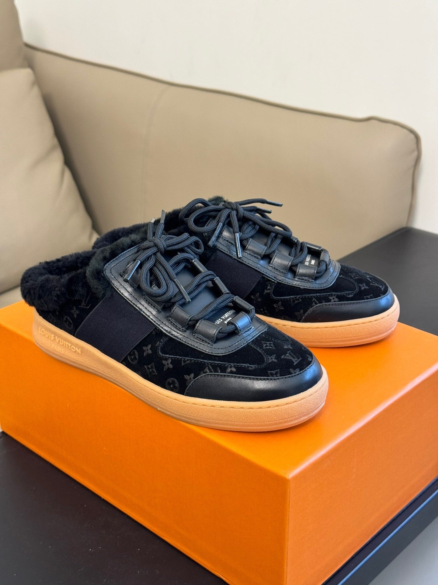LOU OPEN BACK SNEAKERS