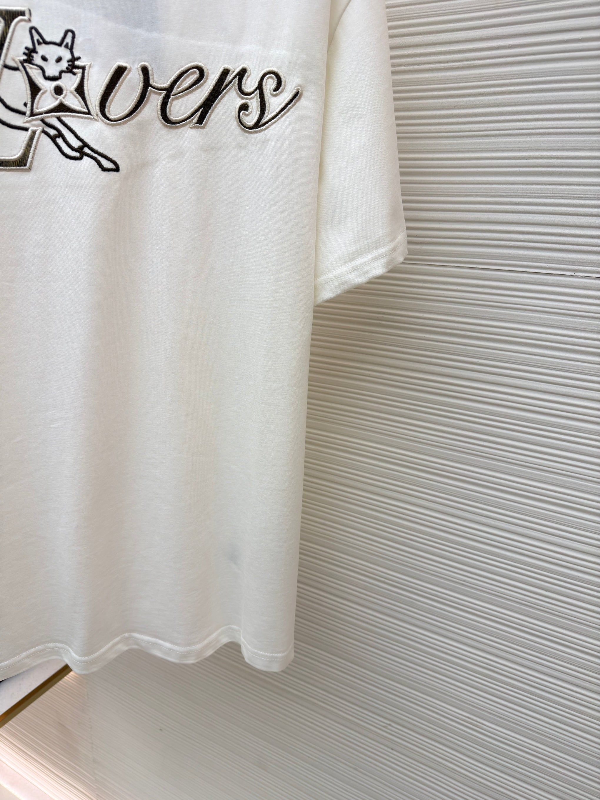LOU T-SHIRT