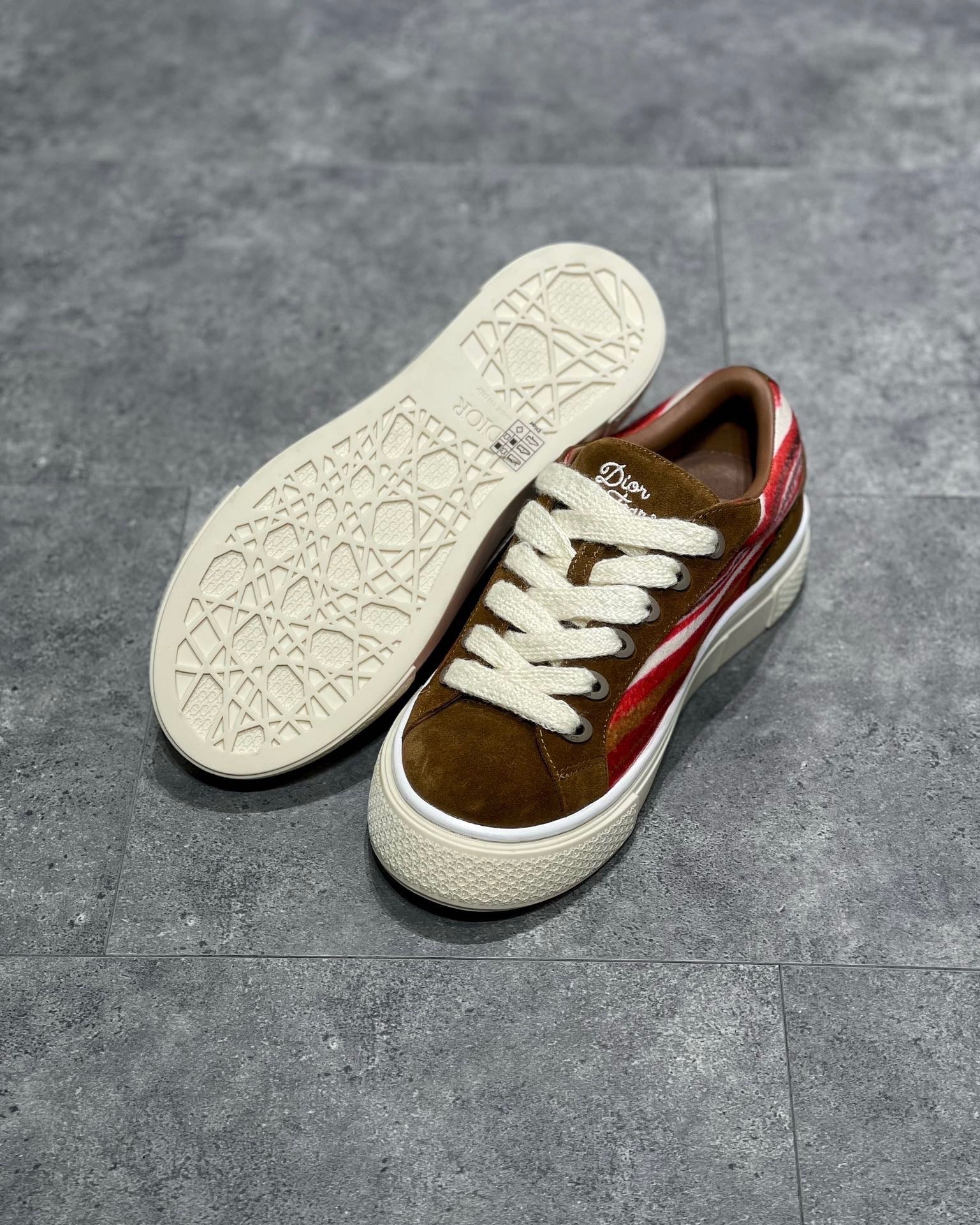 CD B33 SNEAKER