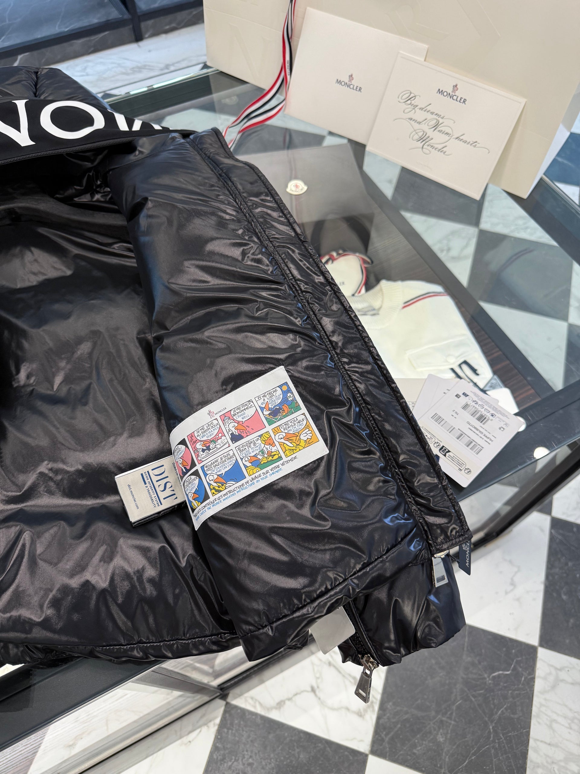 MONC HUPPE JACKET