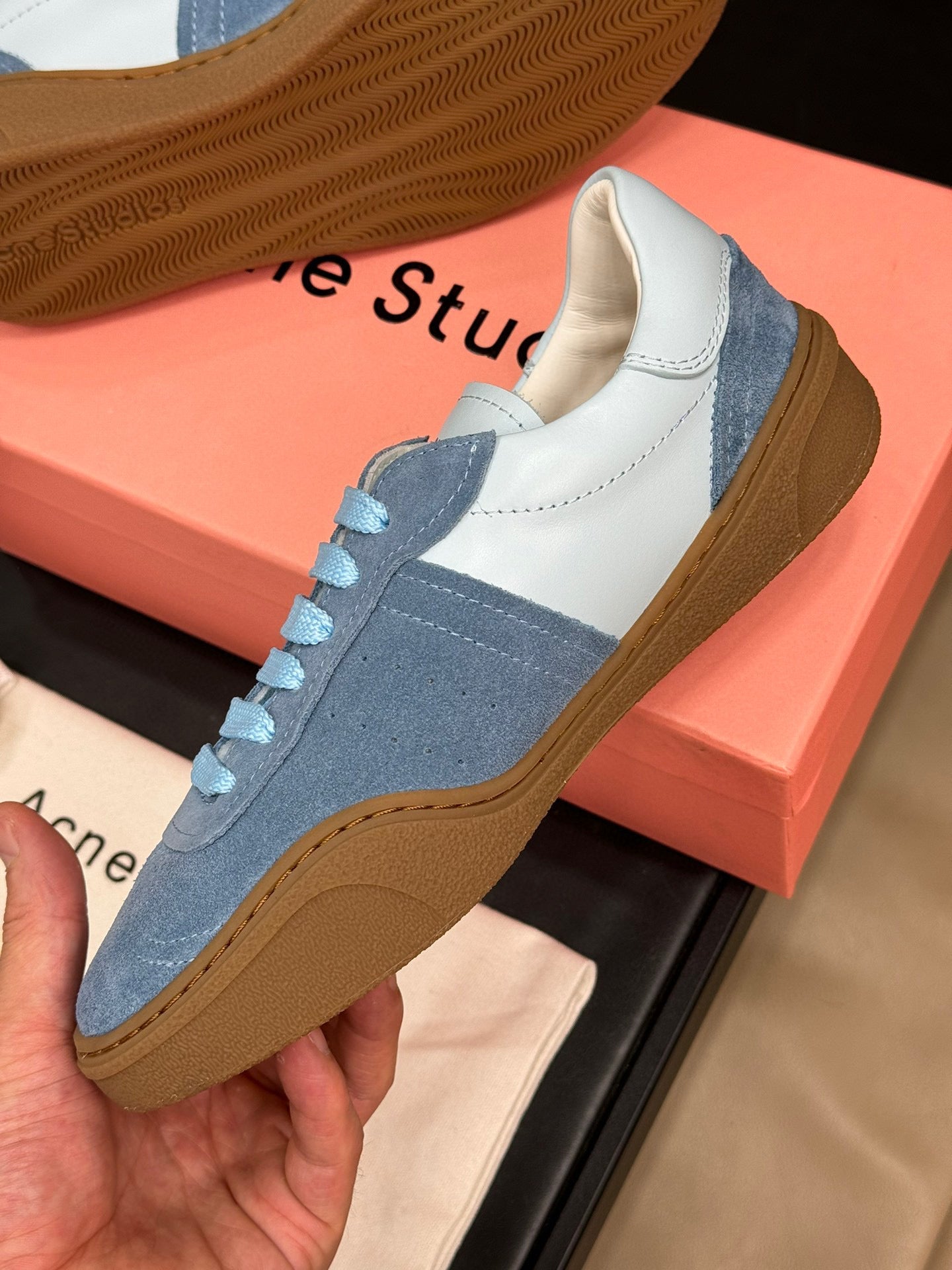 ACNE TRAINERS