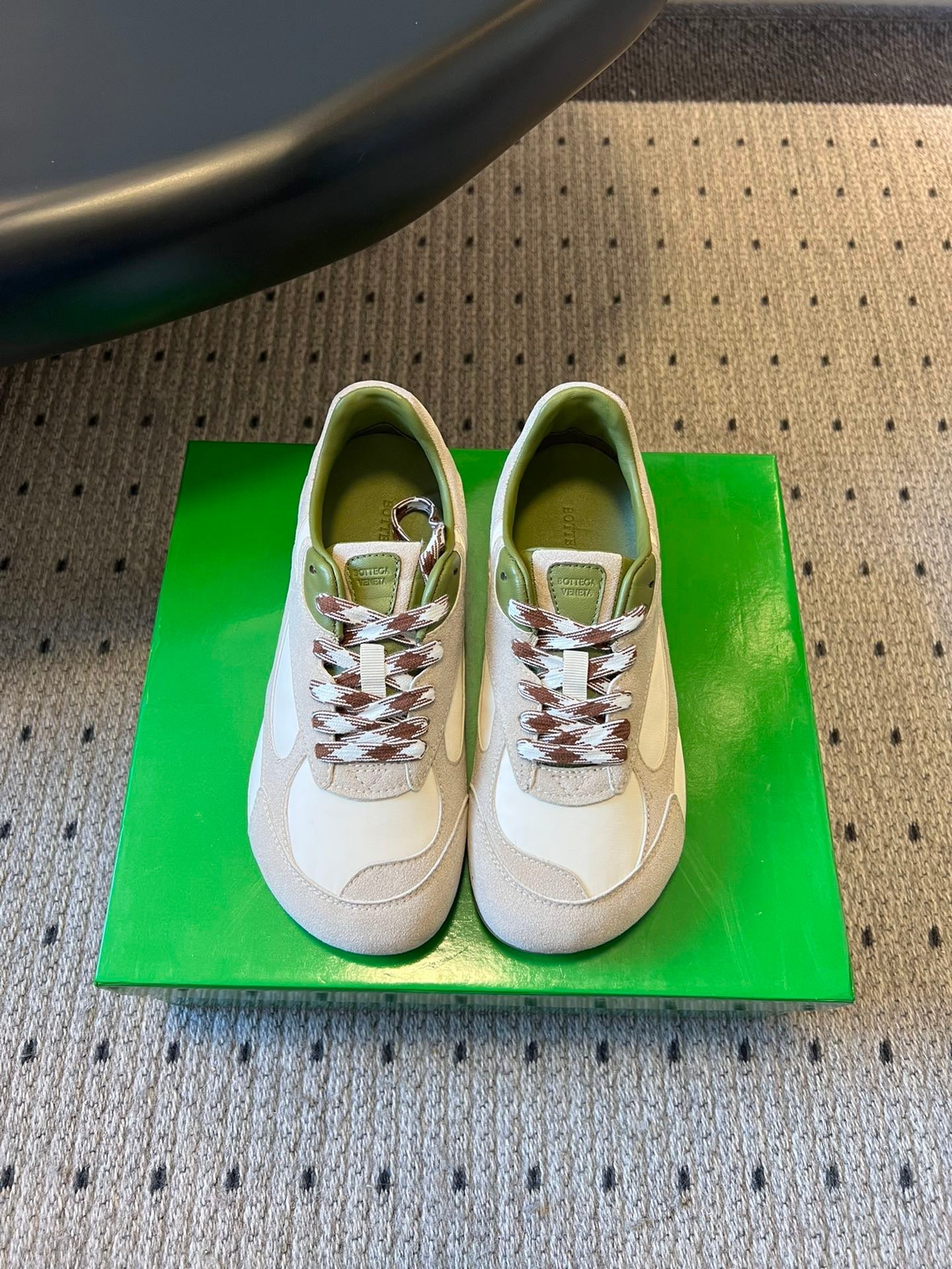 BOTT V ORBIT SNEAKER