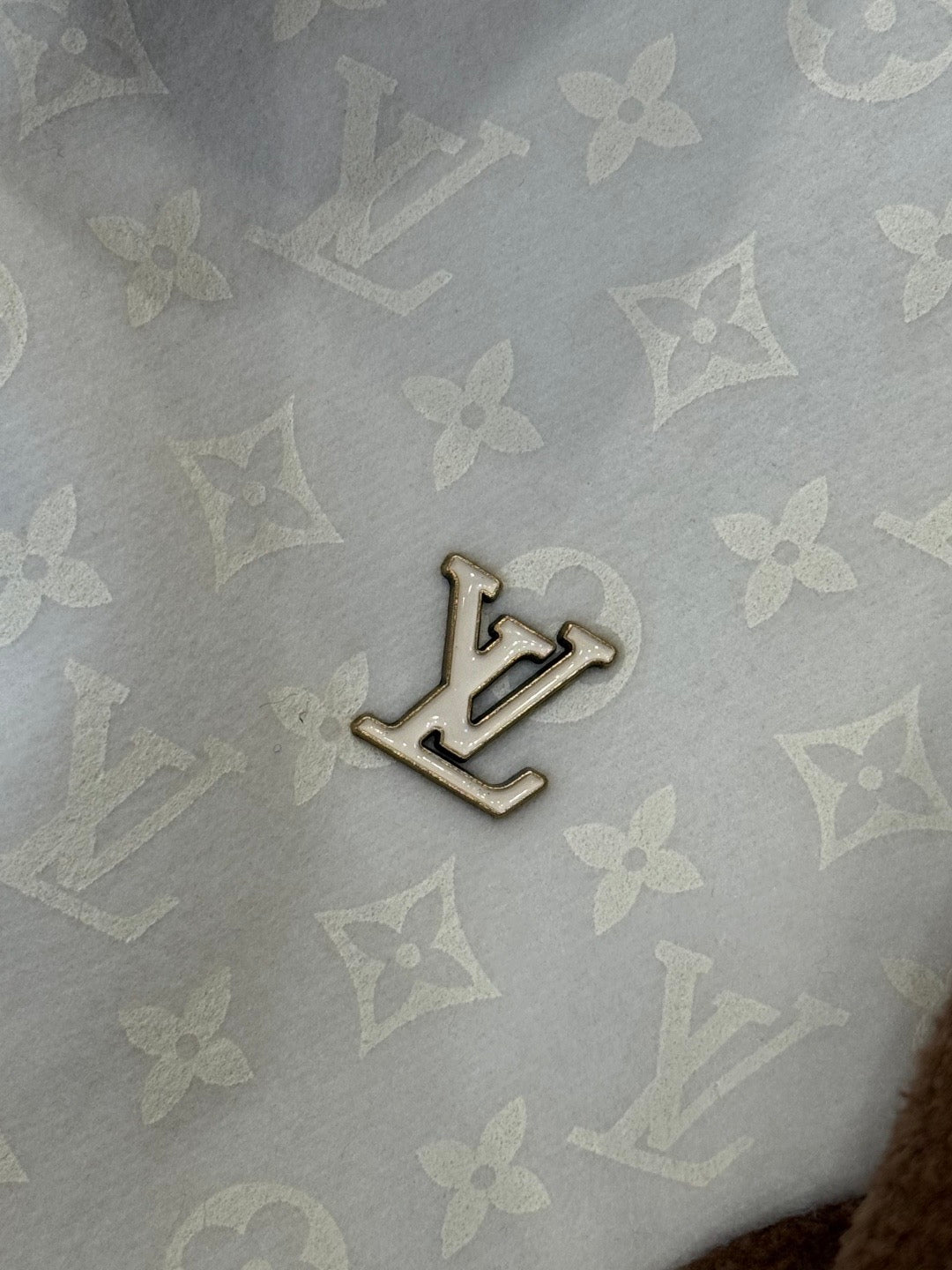 LOU JACKET