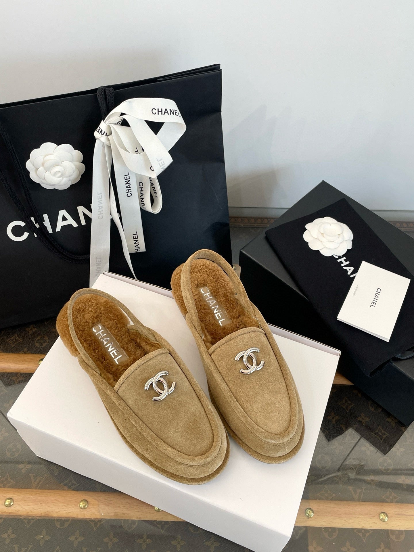 CC FUR MULES