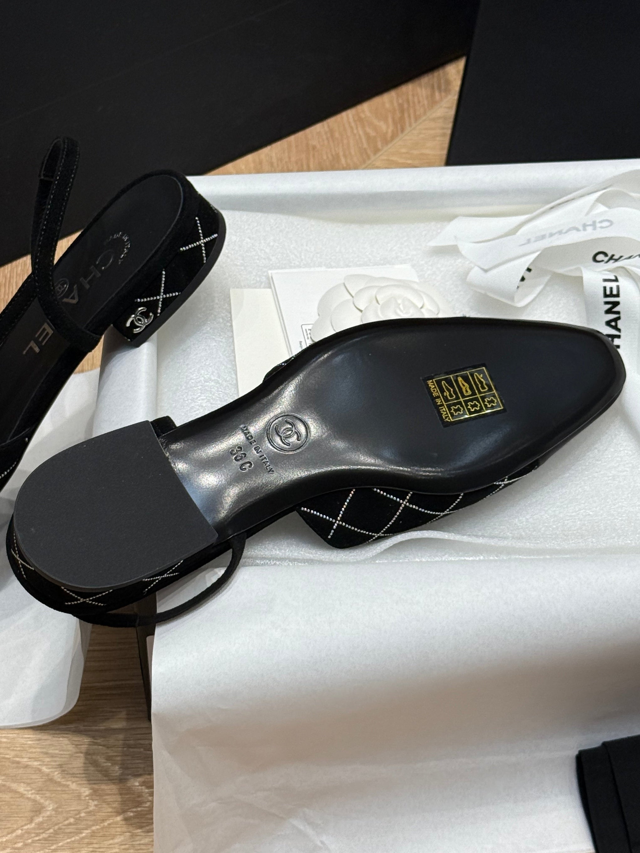 CC SLINGBACK PUMPS