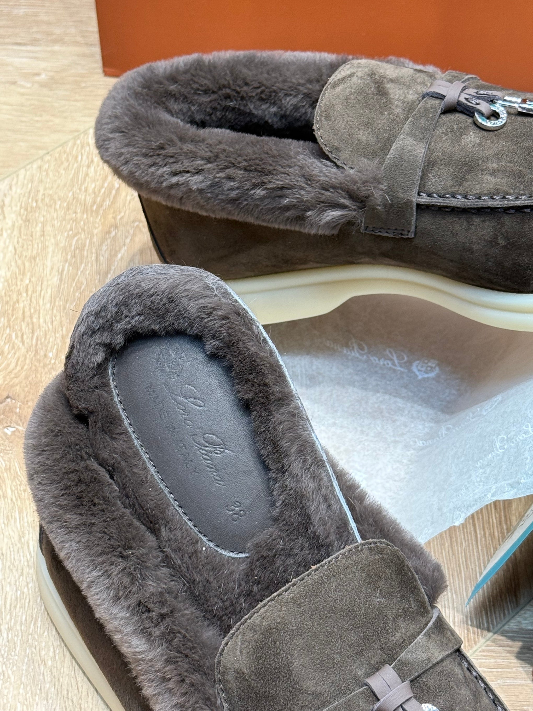 LORO P SUMMER CHARMS LOAFERS