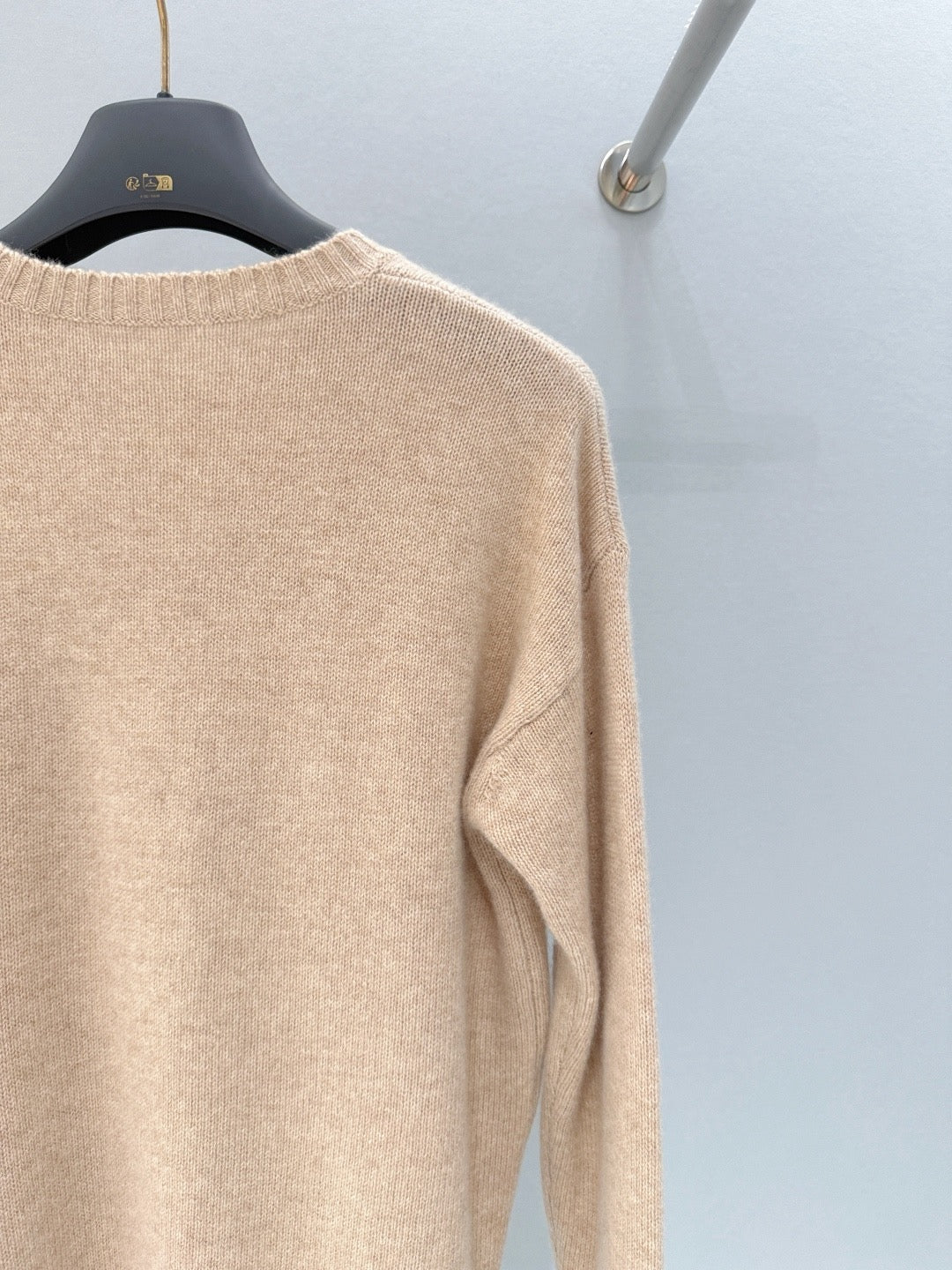 LOU JUMPER