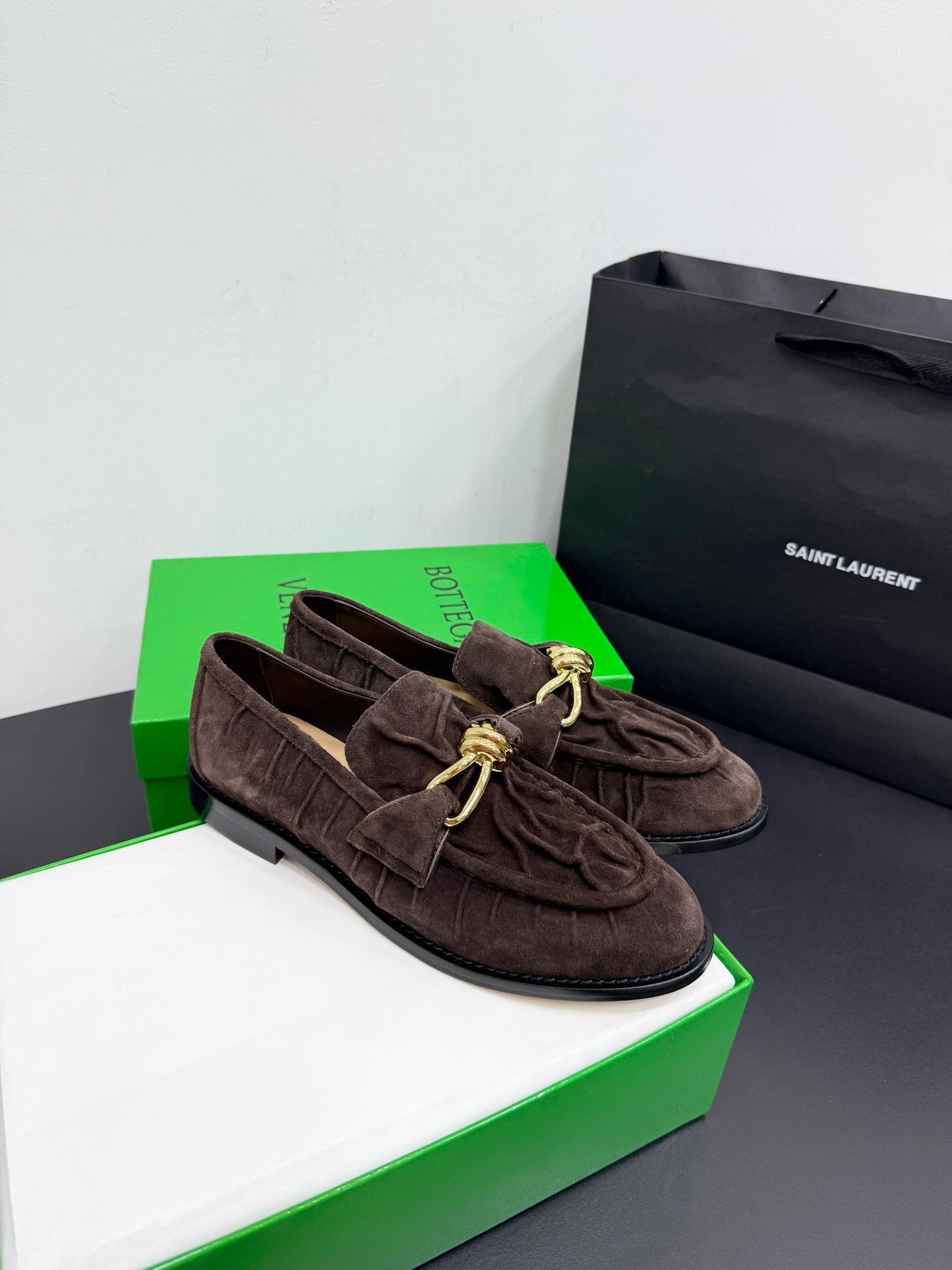 BOTT V LOAFERS