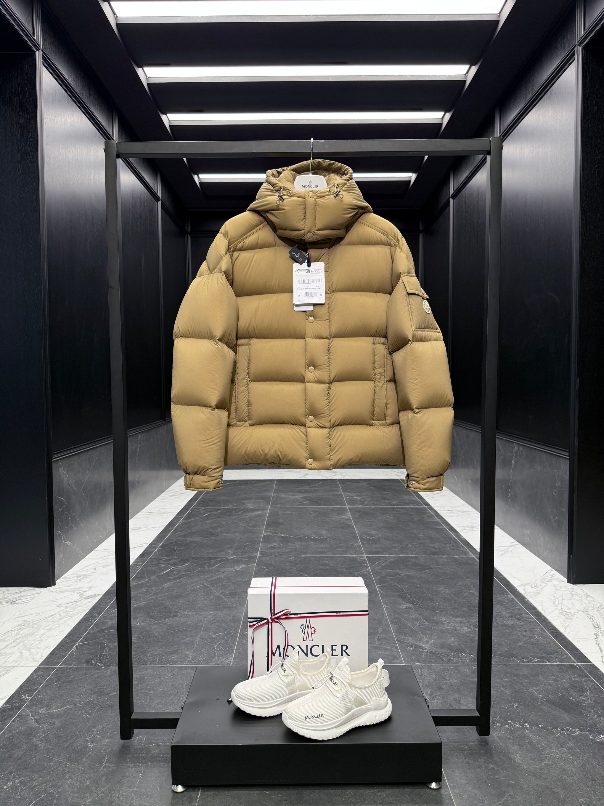 MONC MAYA JACKET