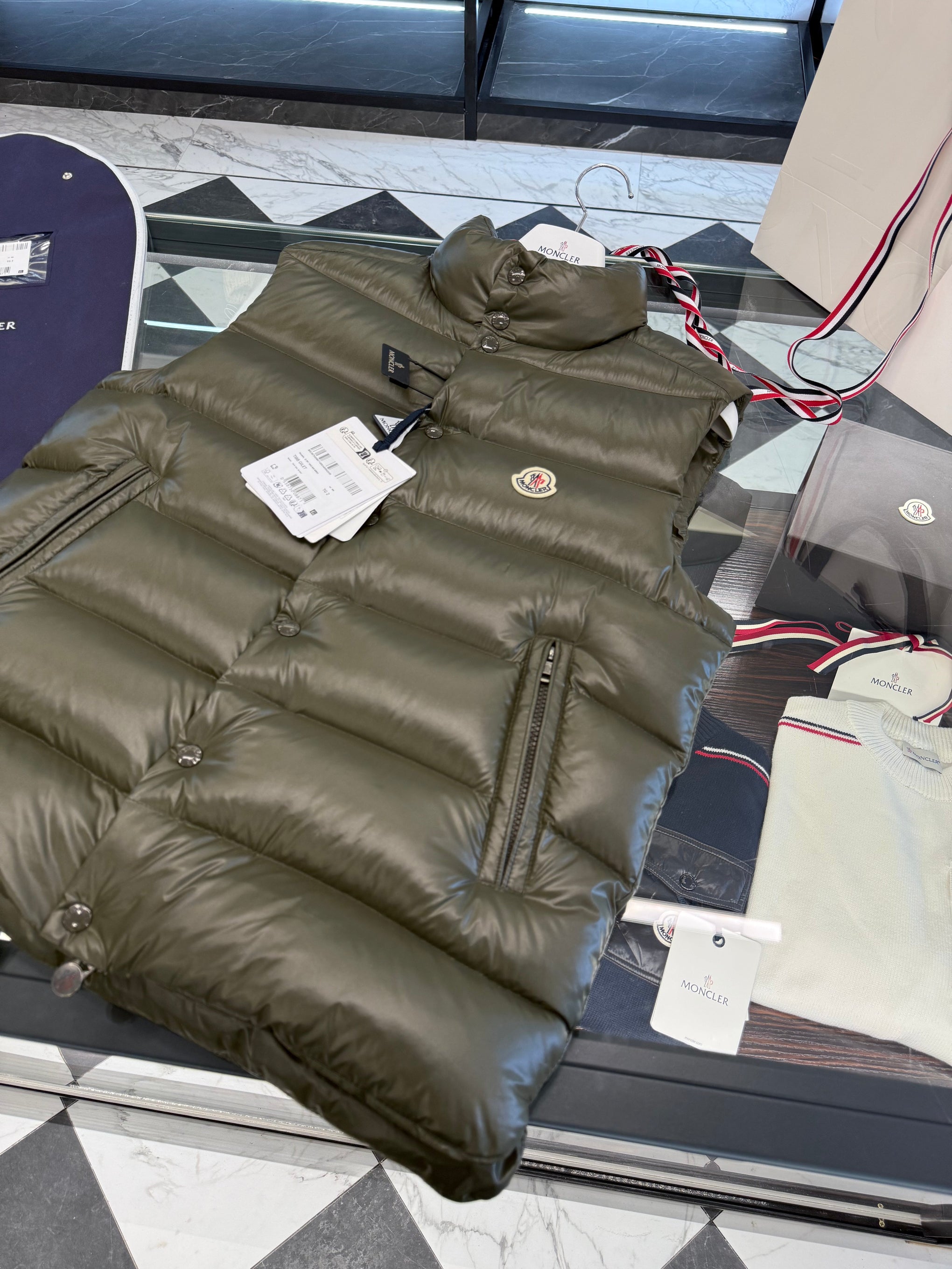 MONC TIBB VEST