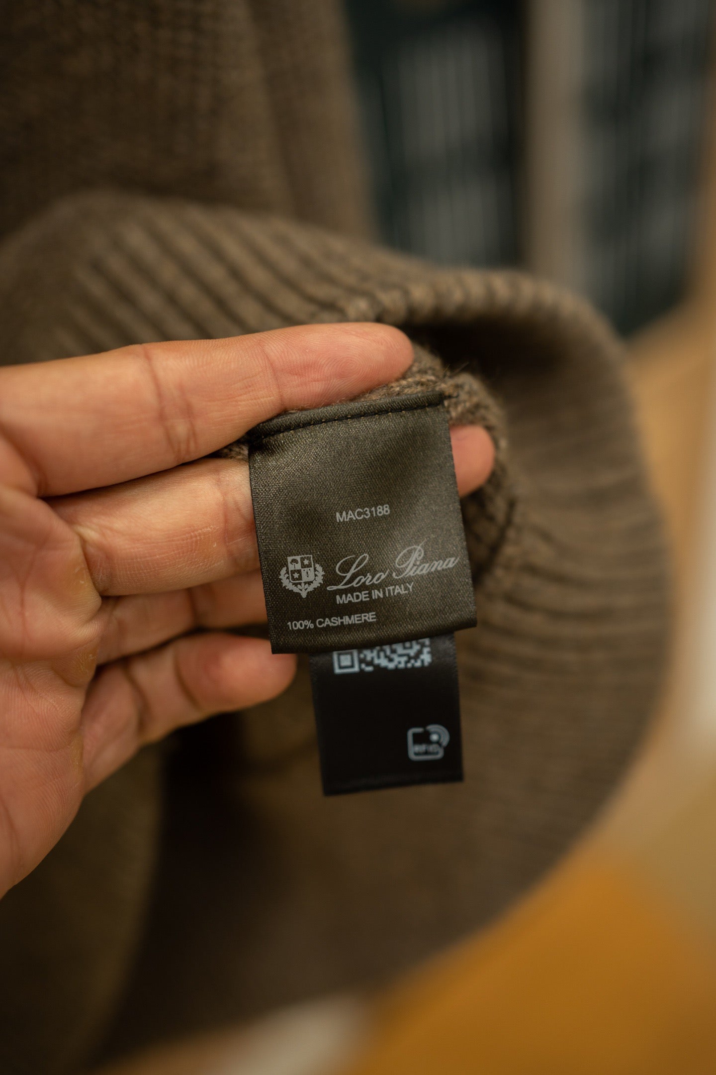 LORO P CASHMERE JUMPER