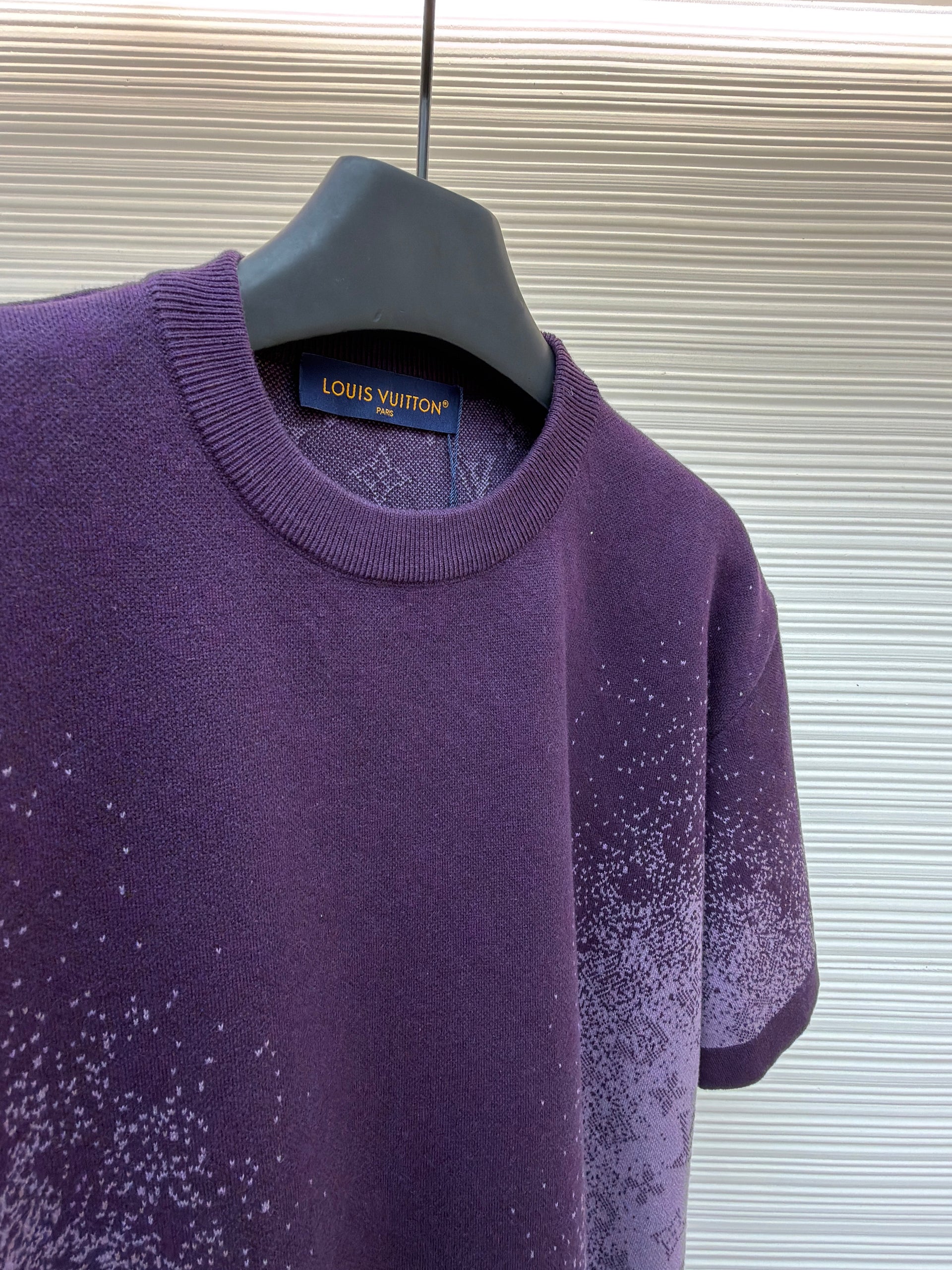 LOU T-SHIRT
