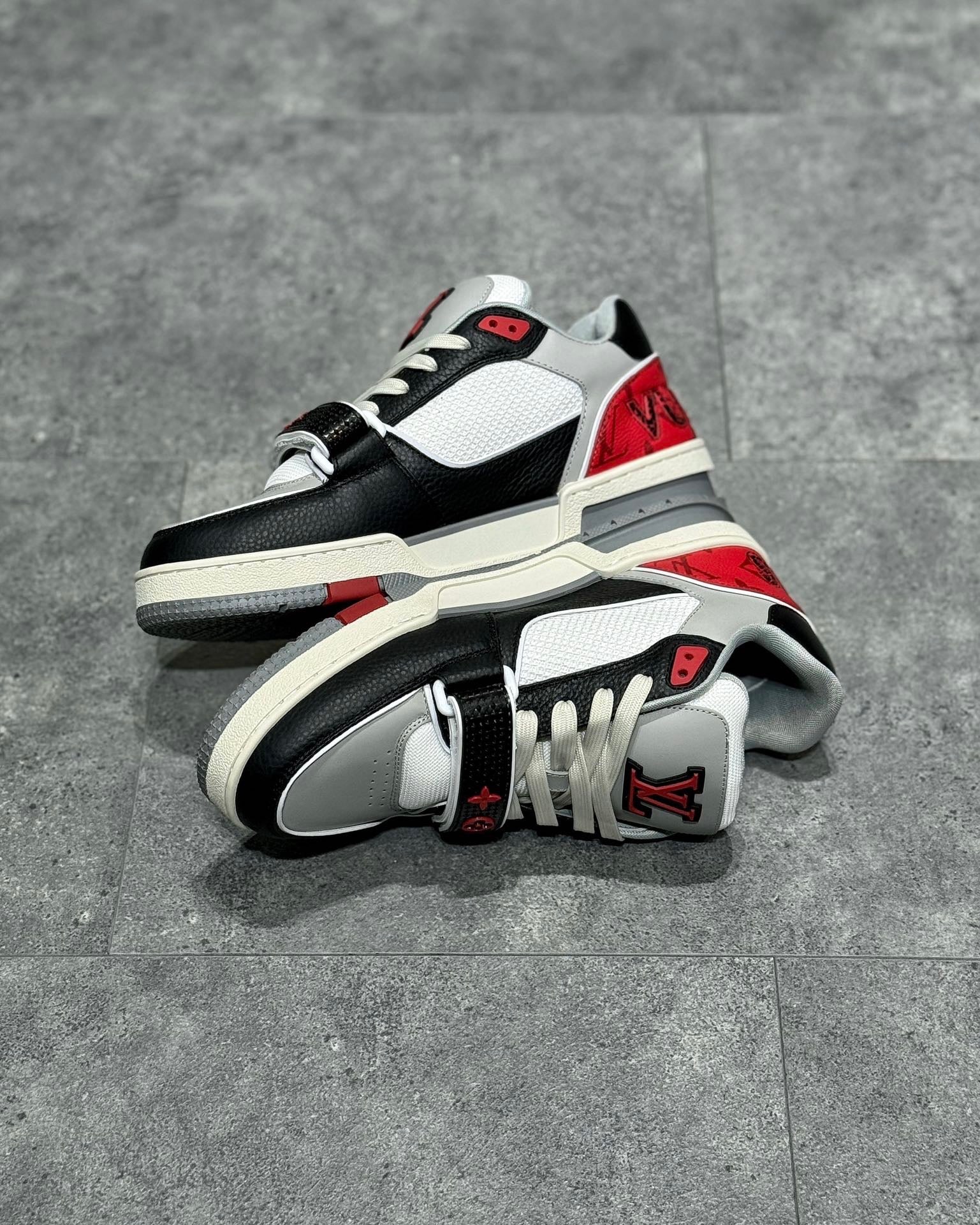LOU TRAINERS