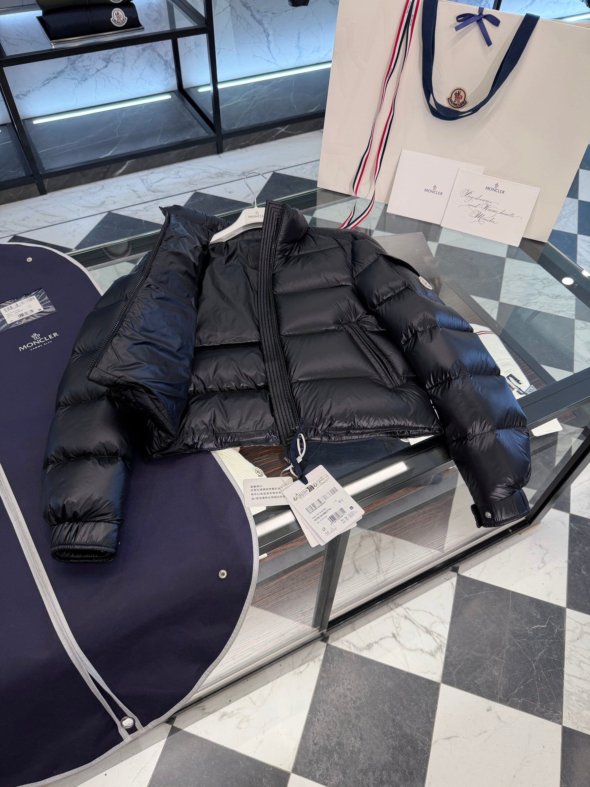 MONC PETRA JACKET