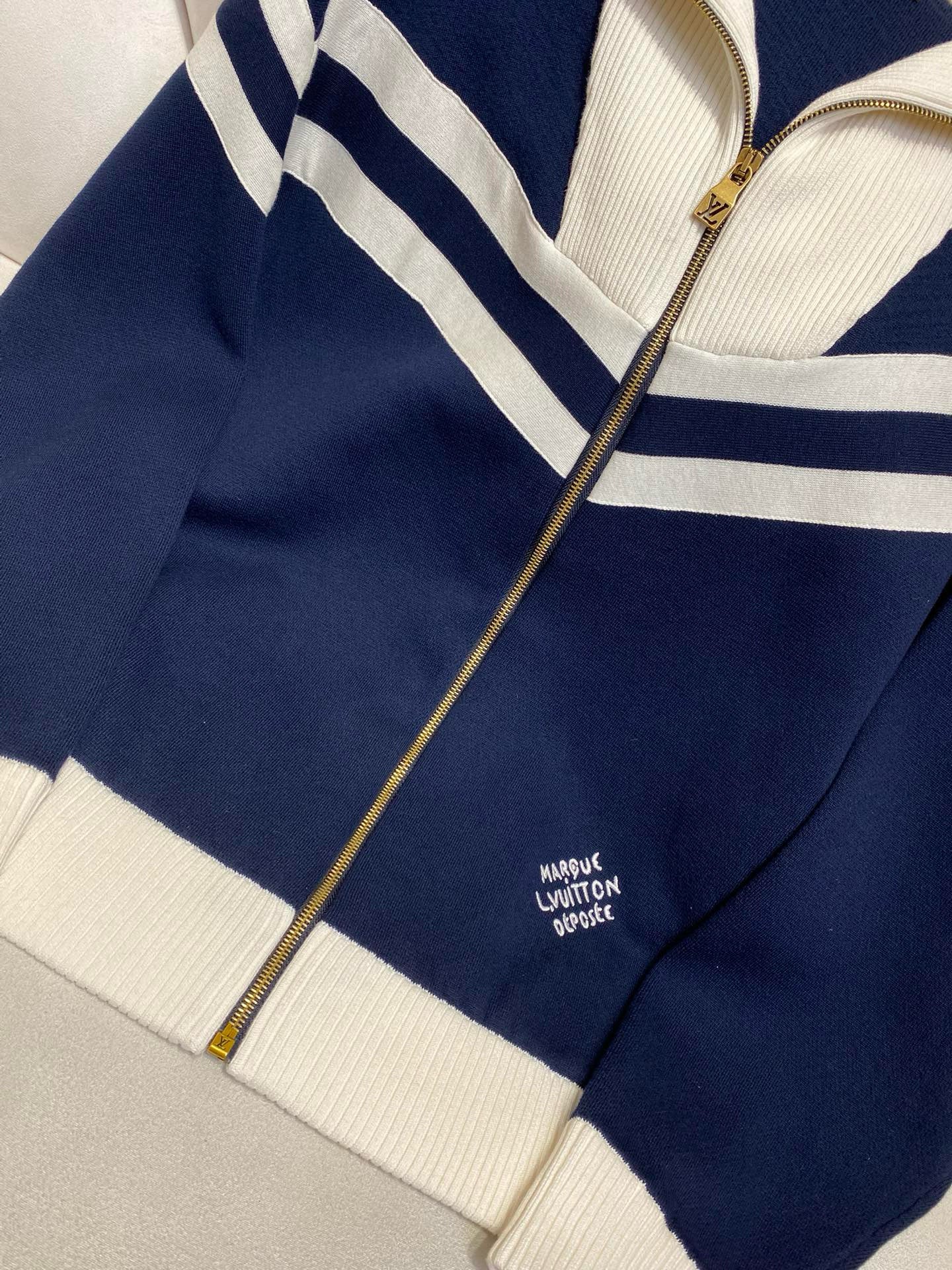 LOU ZIP JUMPER