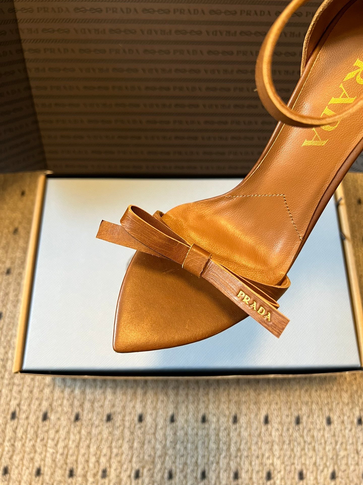PD HEELS