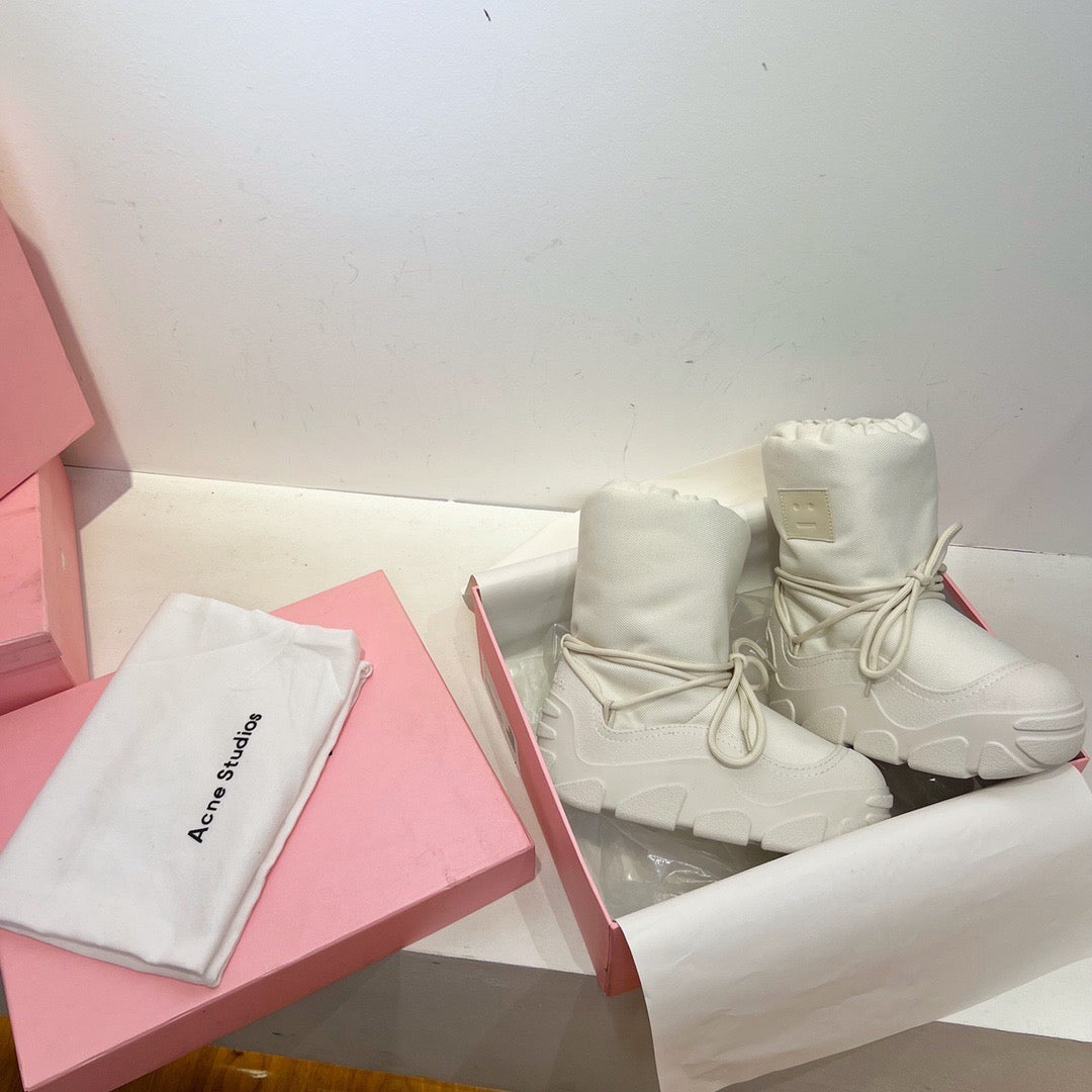 ACNE BOOTS