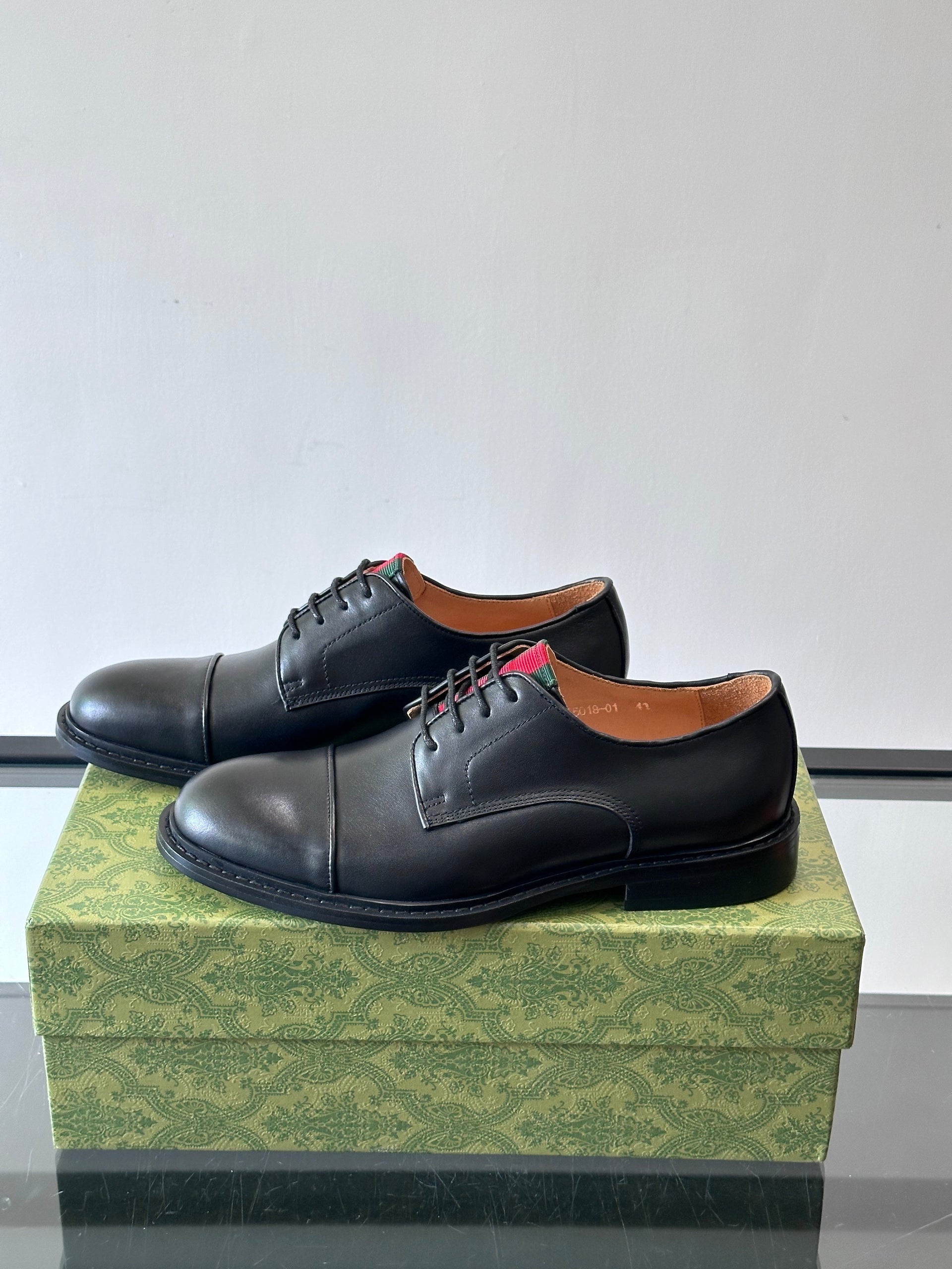 GG LACE UP SHOE