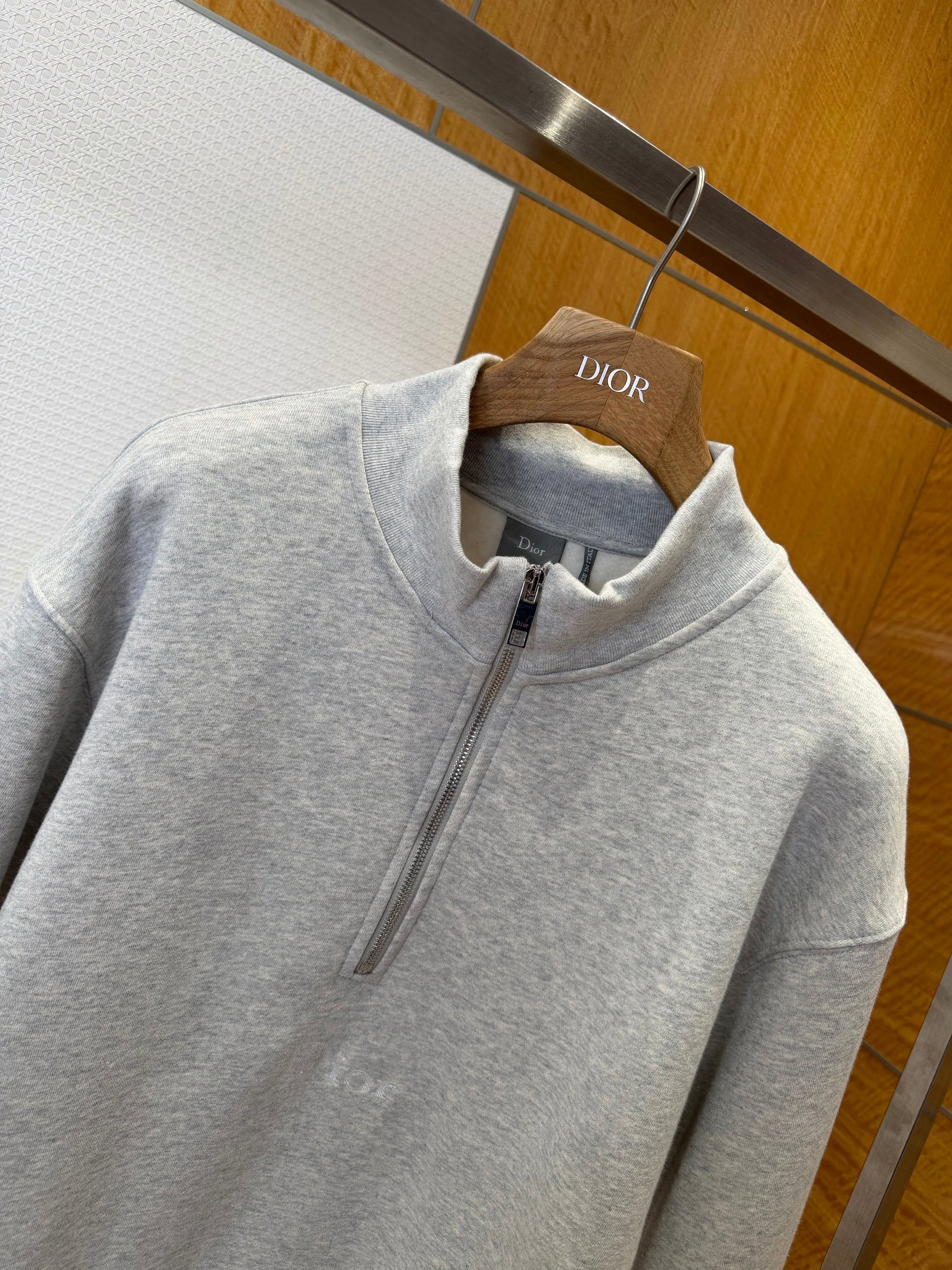 CD SWEATSHIRT