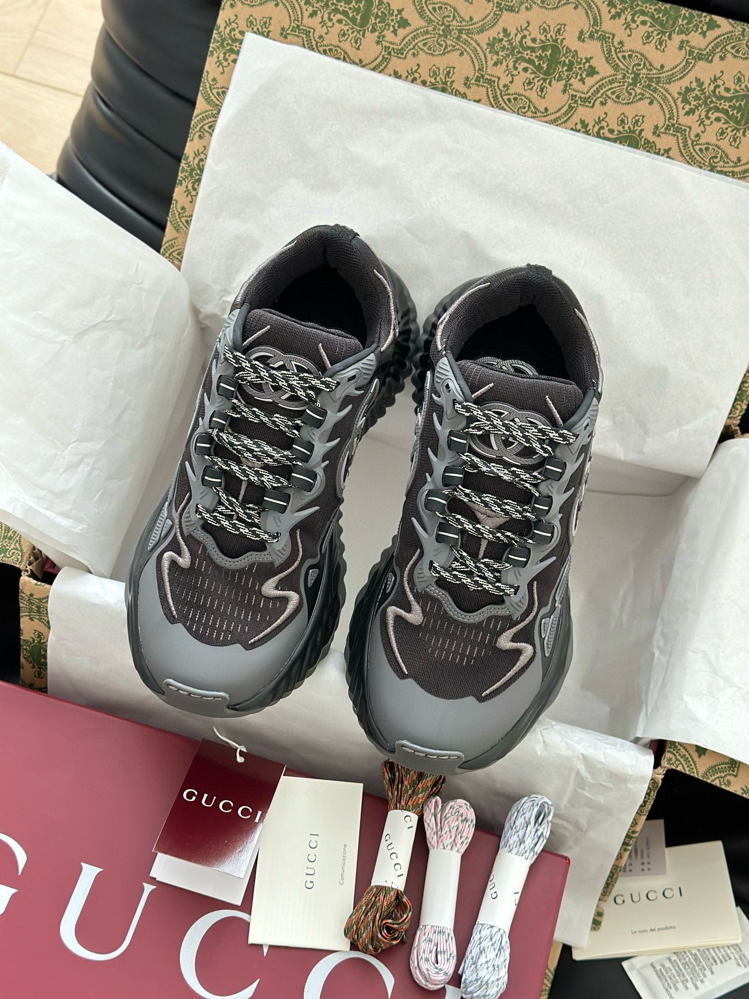 GG RIPPLE TRAINERS