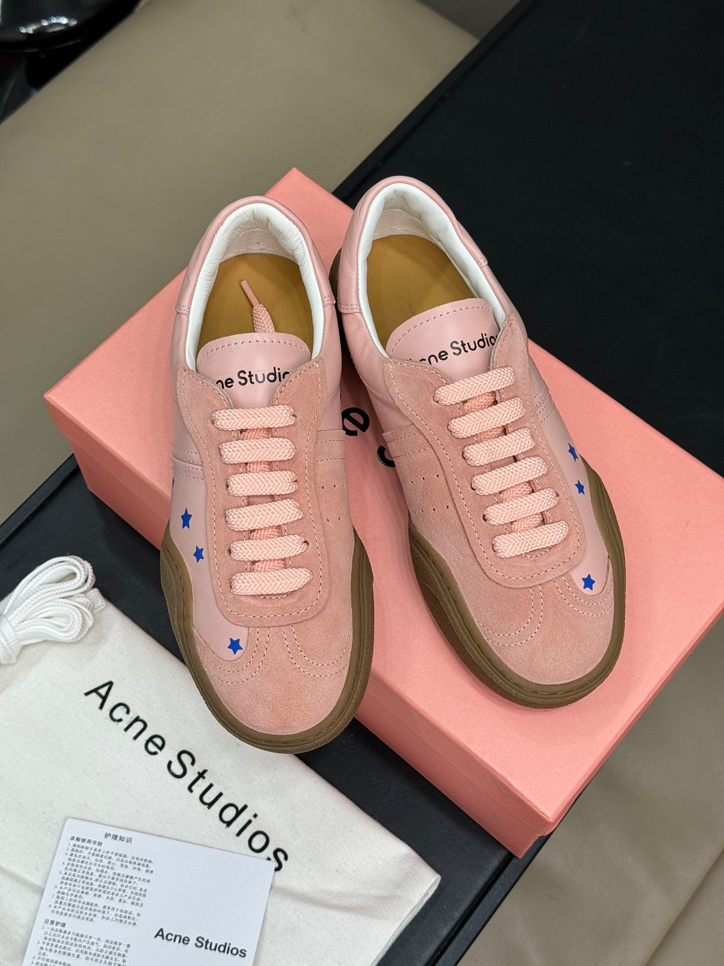 ACNE TRAINERS
