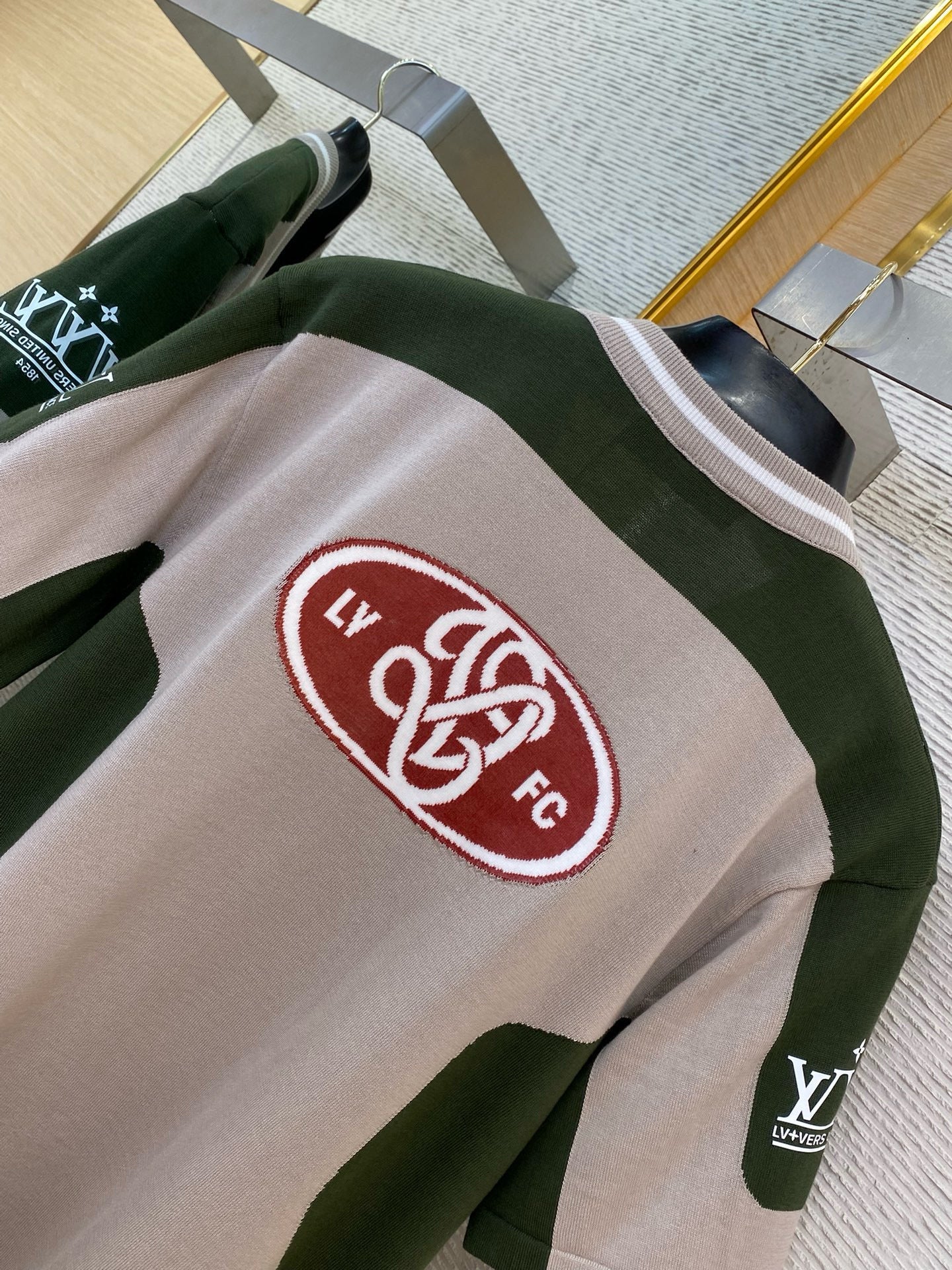 LOU T-SHIRT