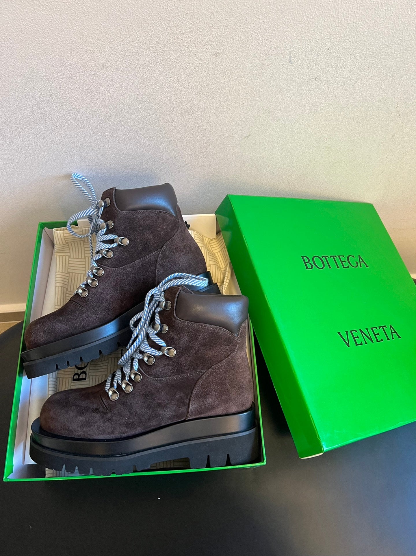 BOTT V BOOTS