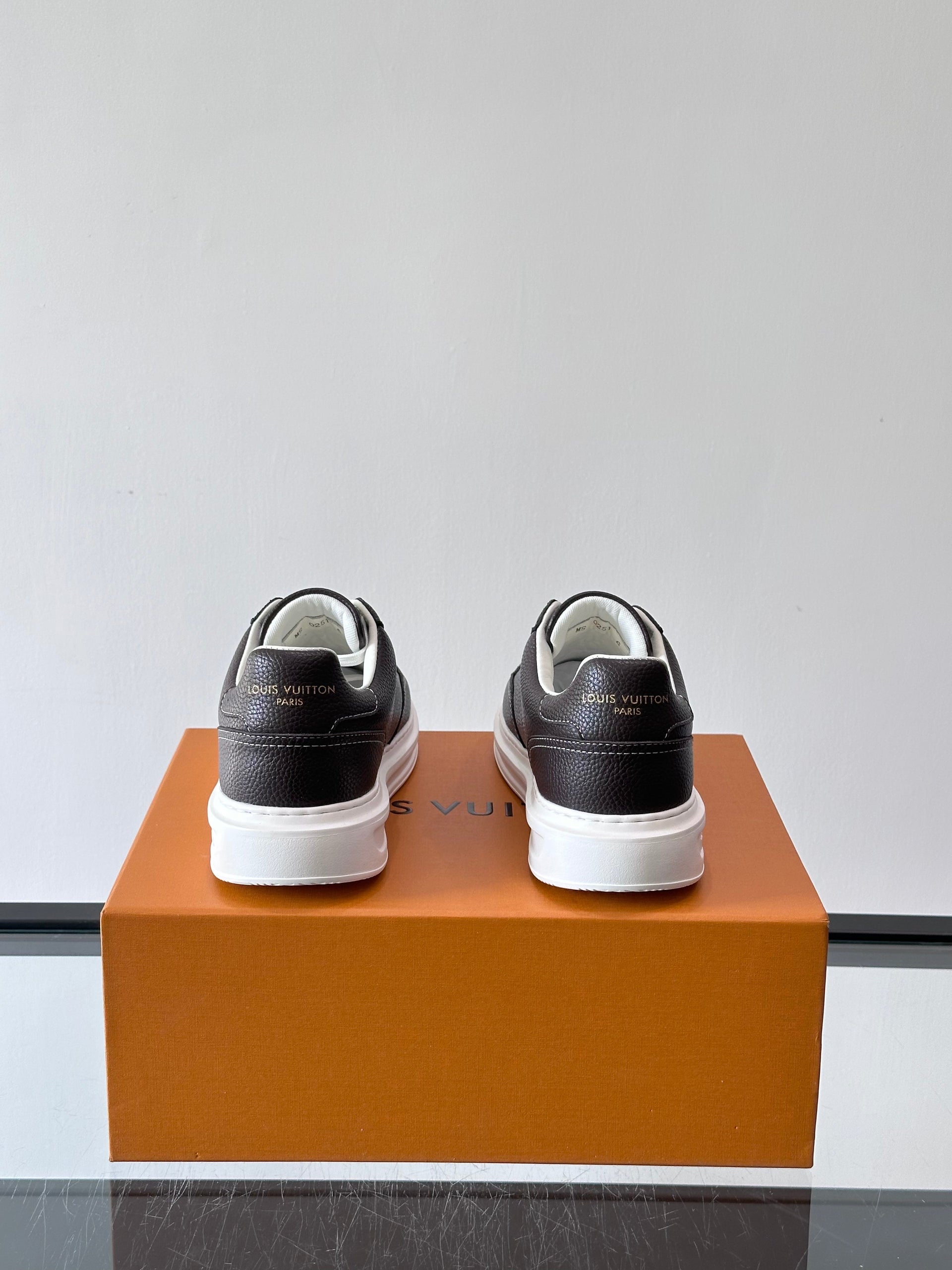 LOU BEVERLY HILLS SNEAKERS