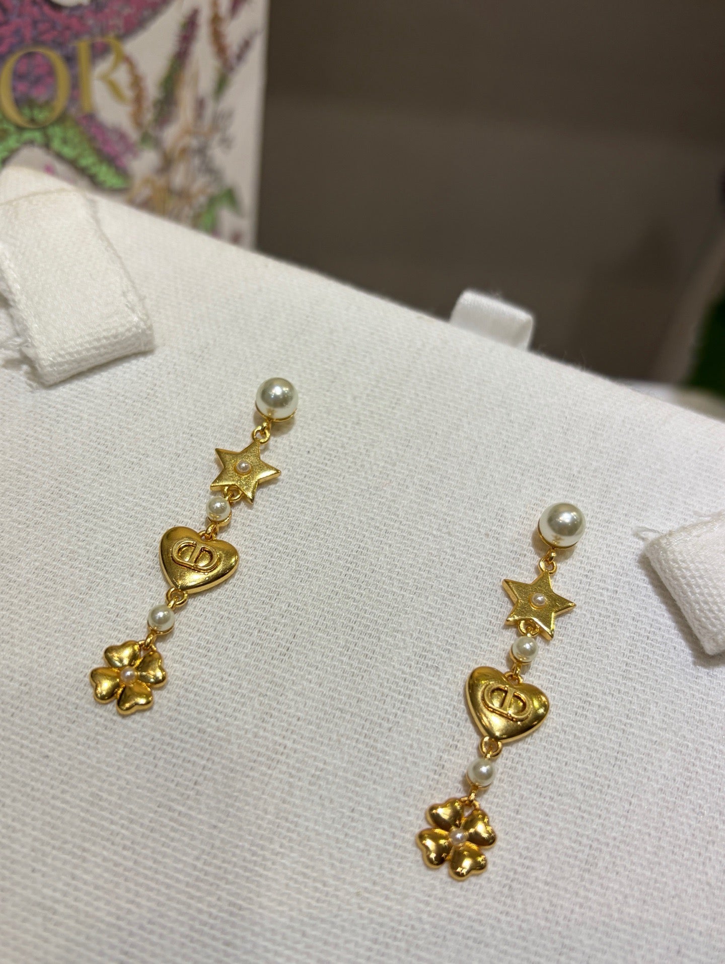 CD EARRINGS