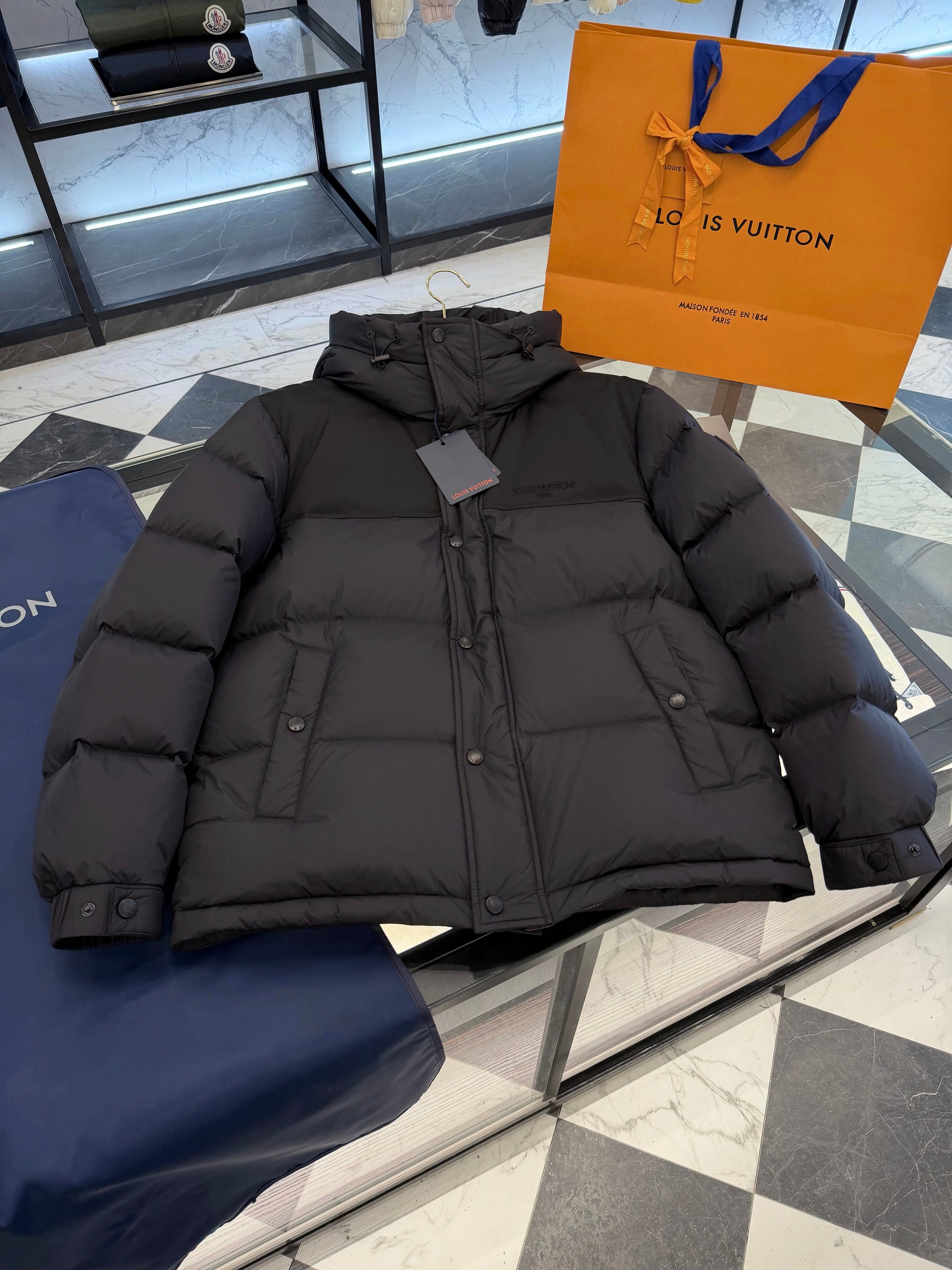 LOU PUFFER JACKET