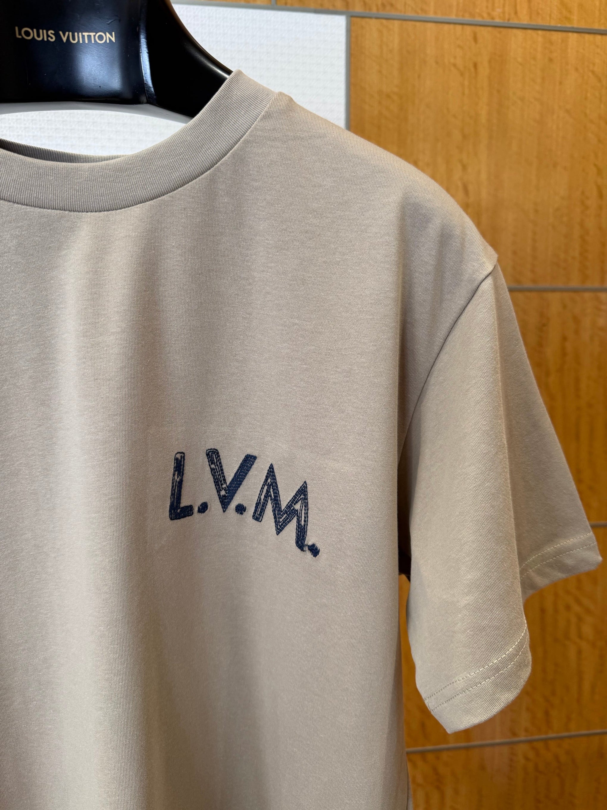 LOU T-SHIRT