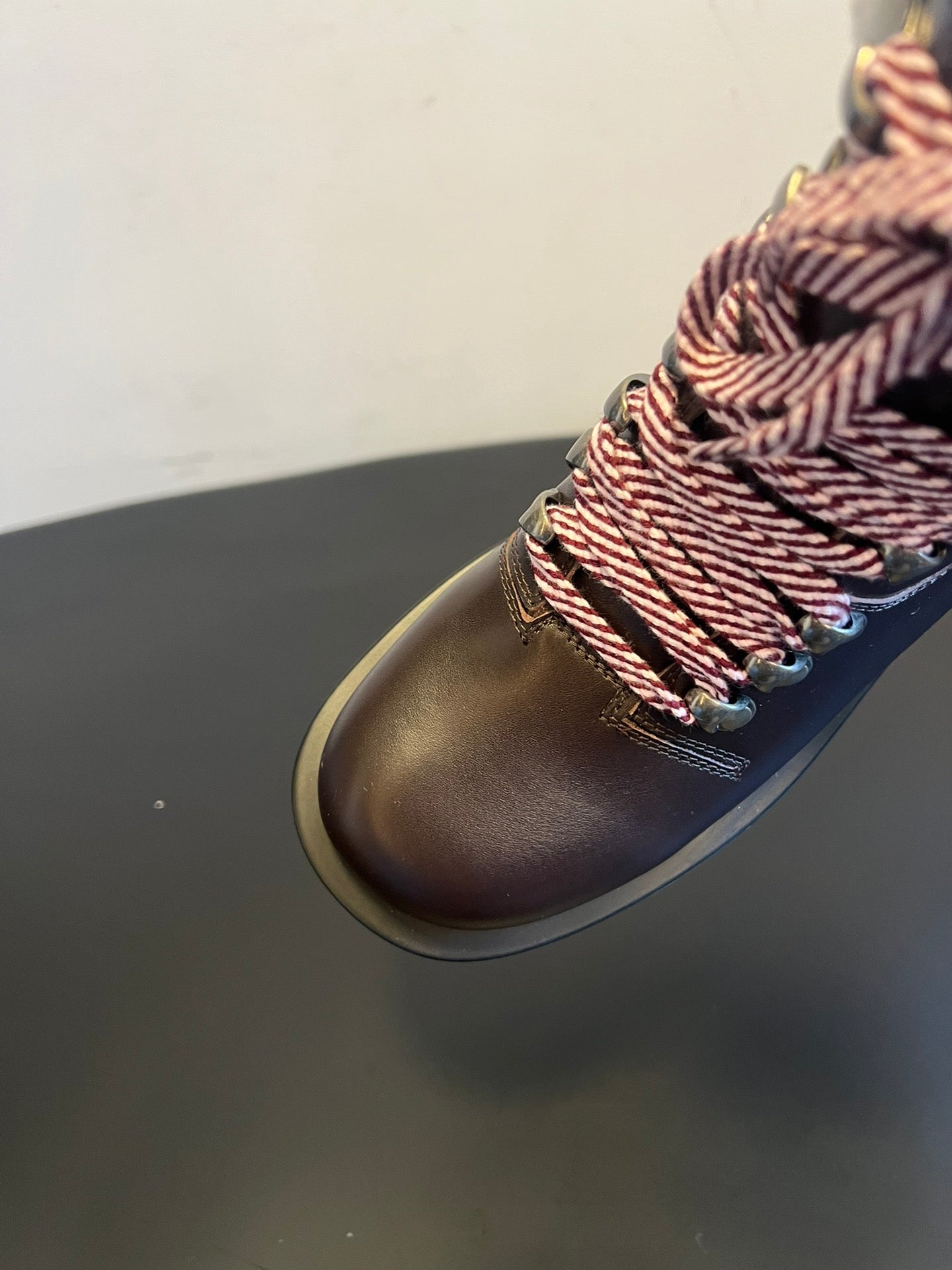 BOTT V BOOTS