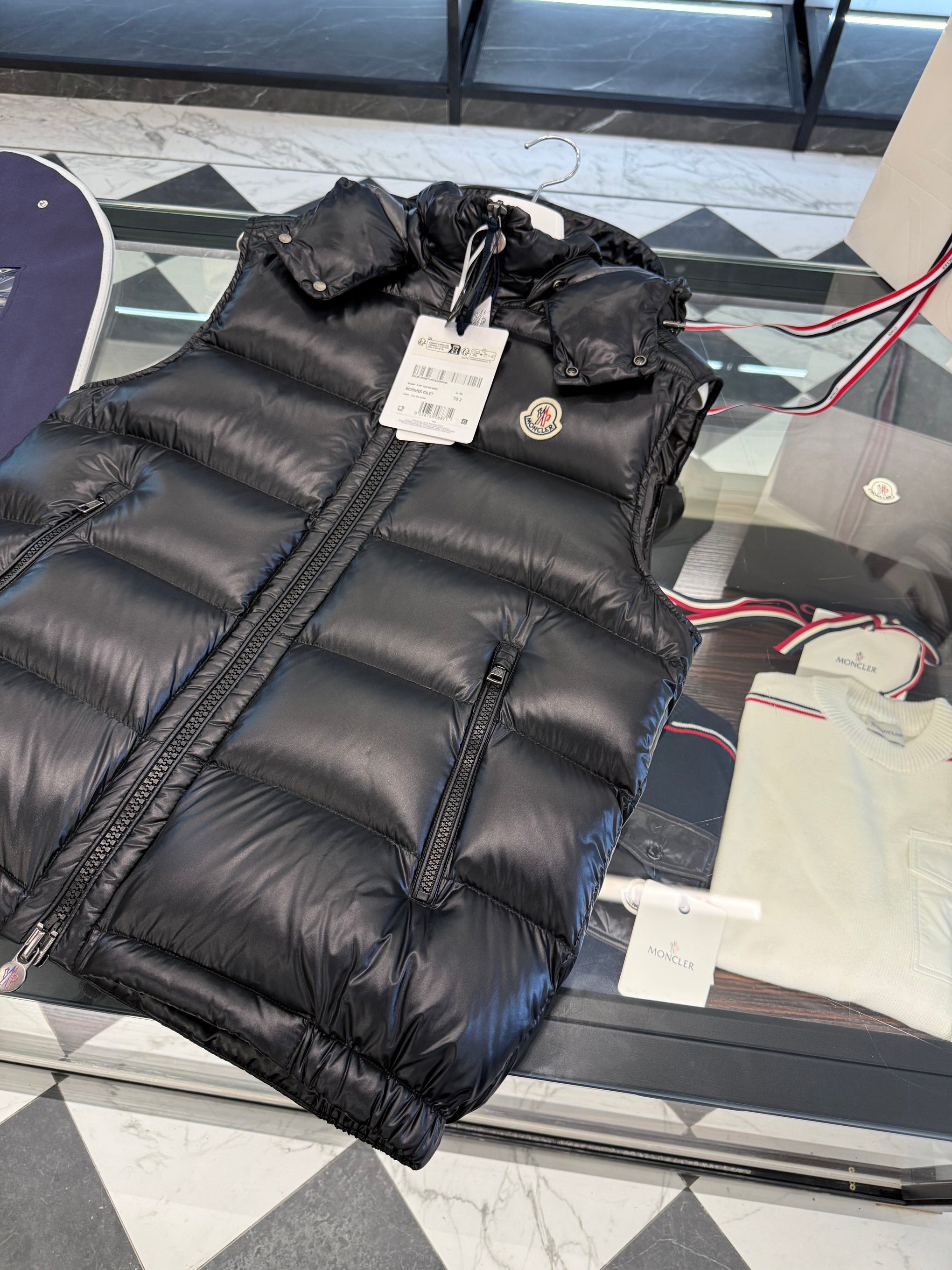 MONC BORMES VEST