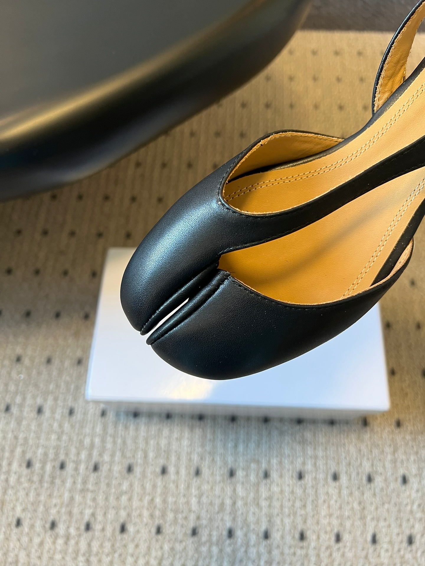 MAISON M TABI SLINGBACK