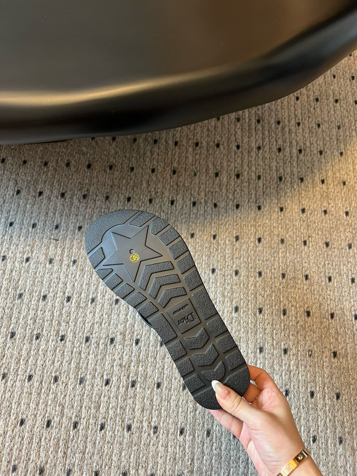 CD THONG SANDAL