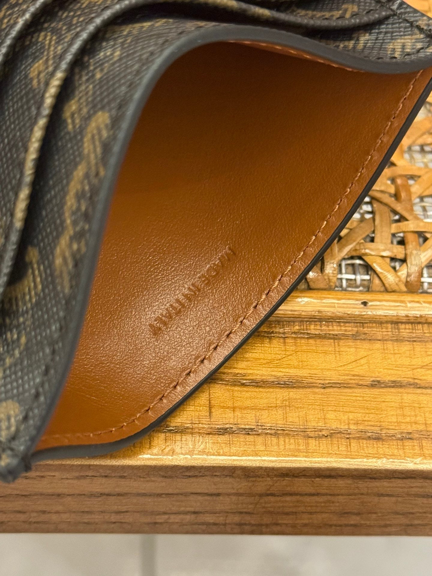 CEL CARD HOLDER