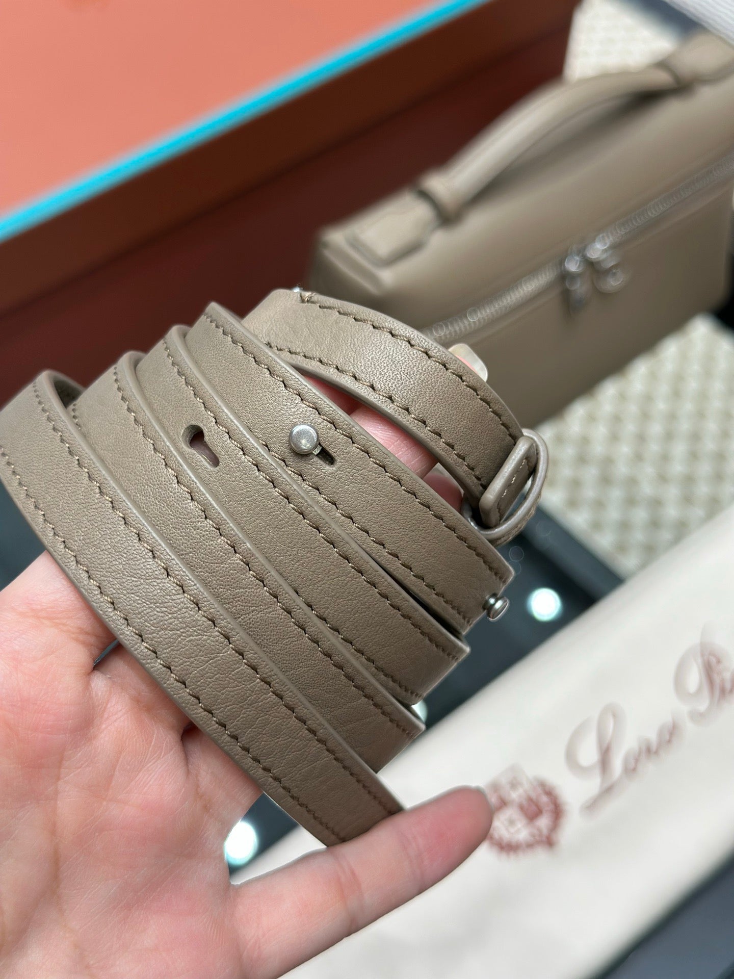 LORO P EXTRA POCKET L19 BAG