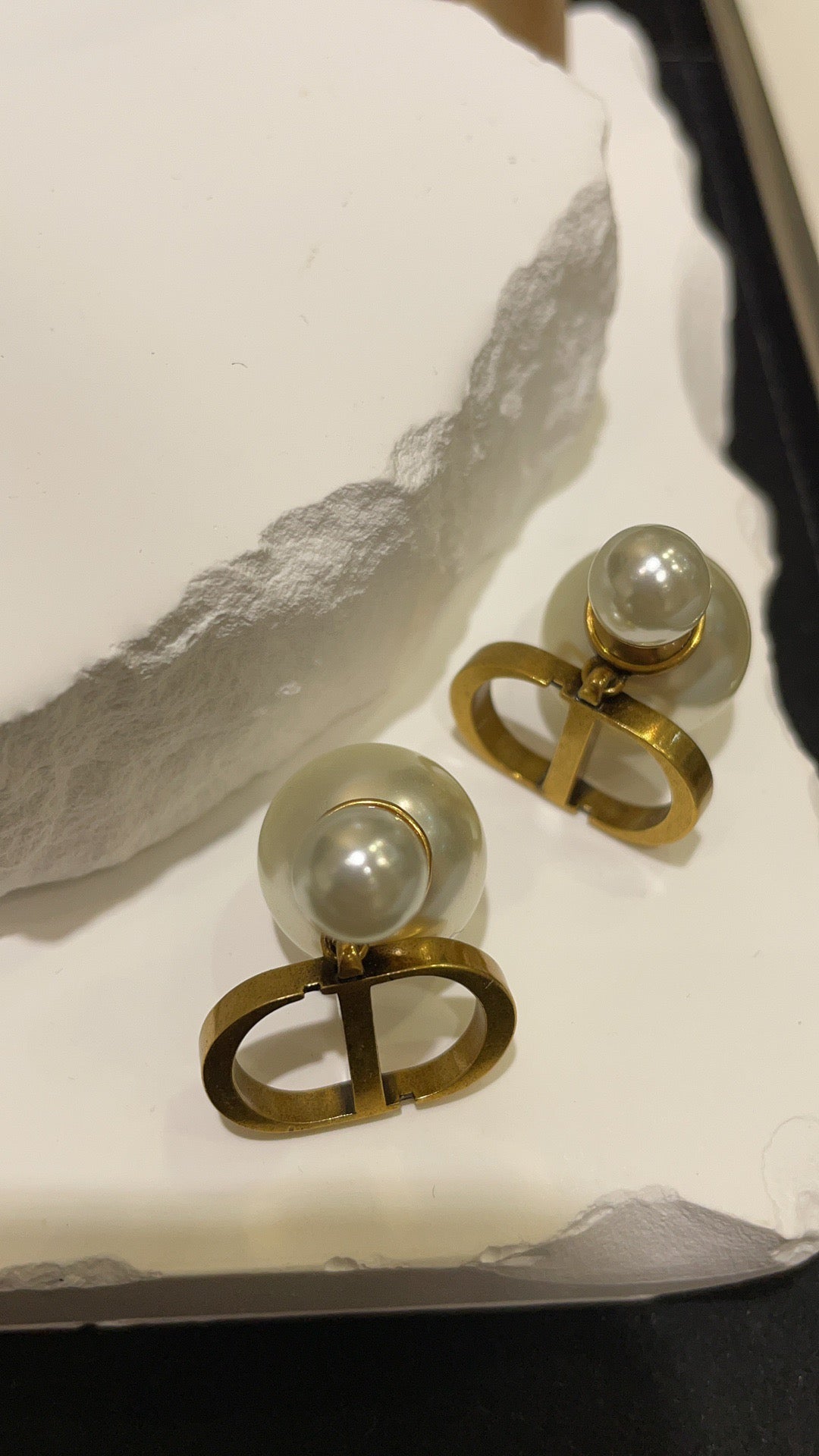 CD EARRINGS