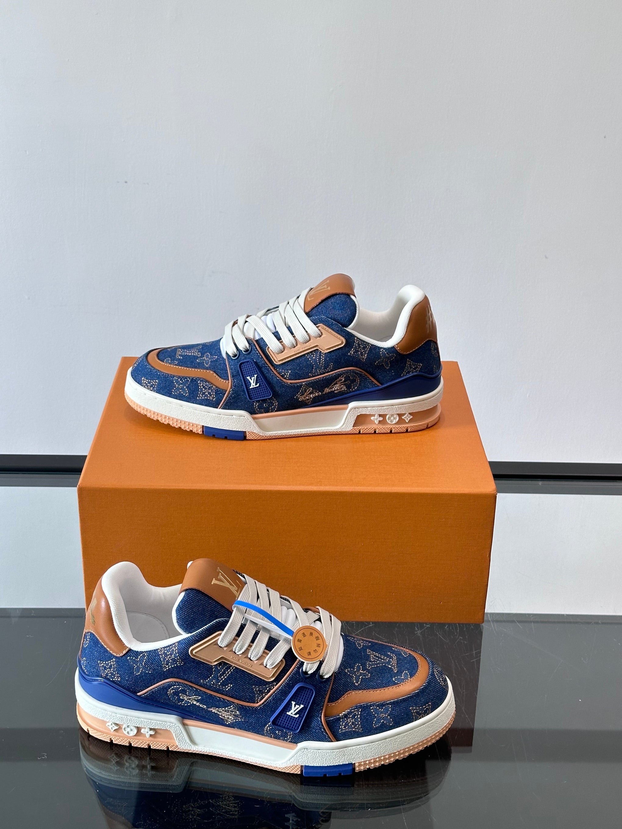 LOU TRAINERS