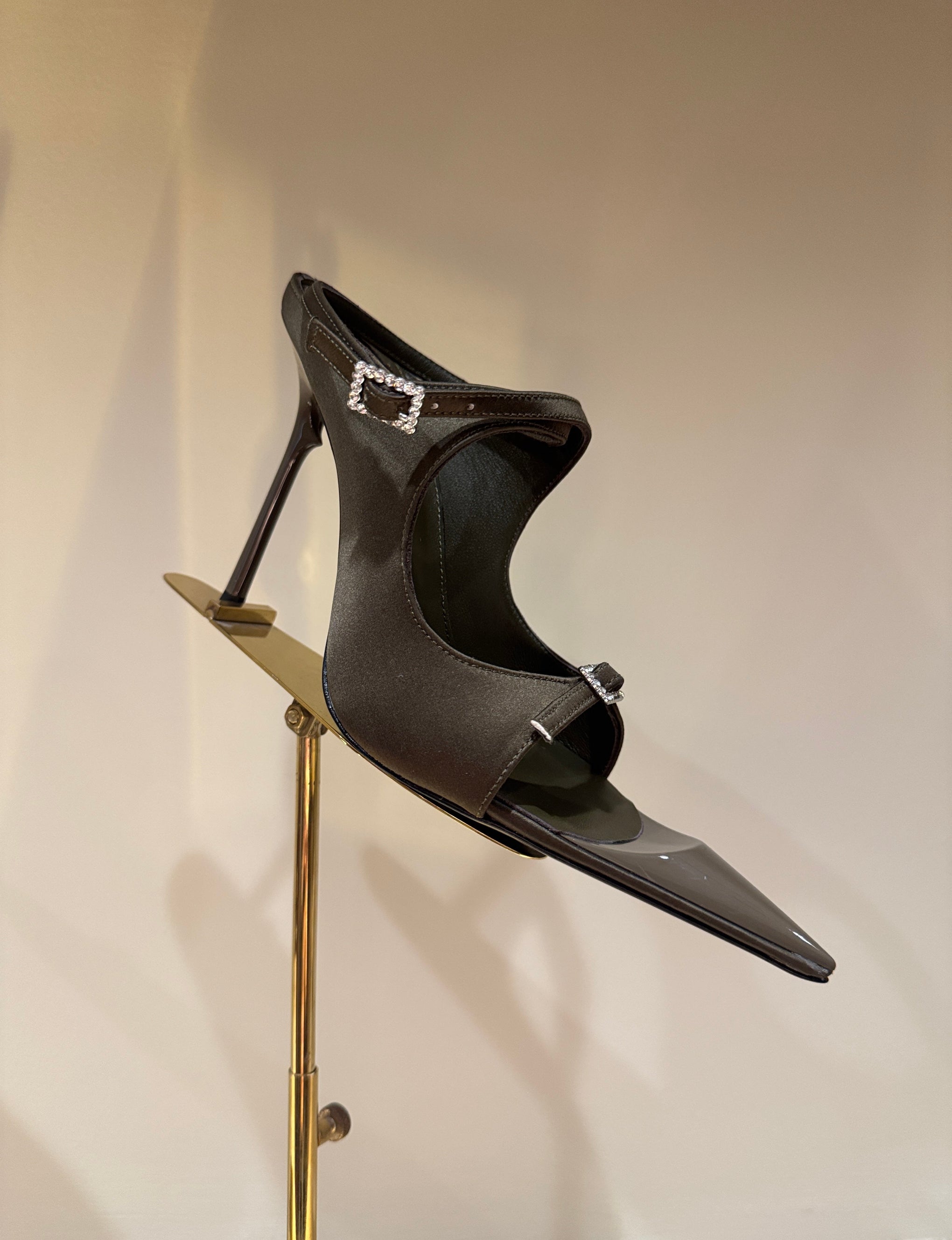 SL HEELS