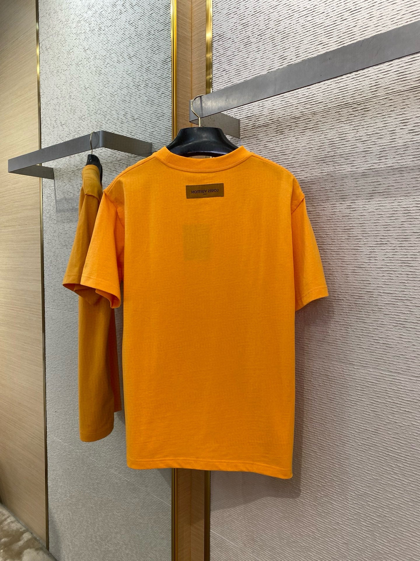 LOU T-SHIRT