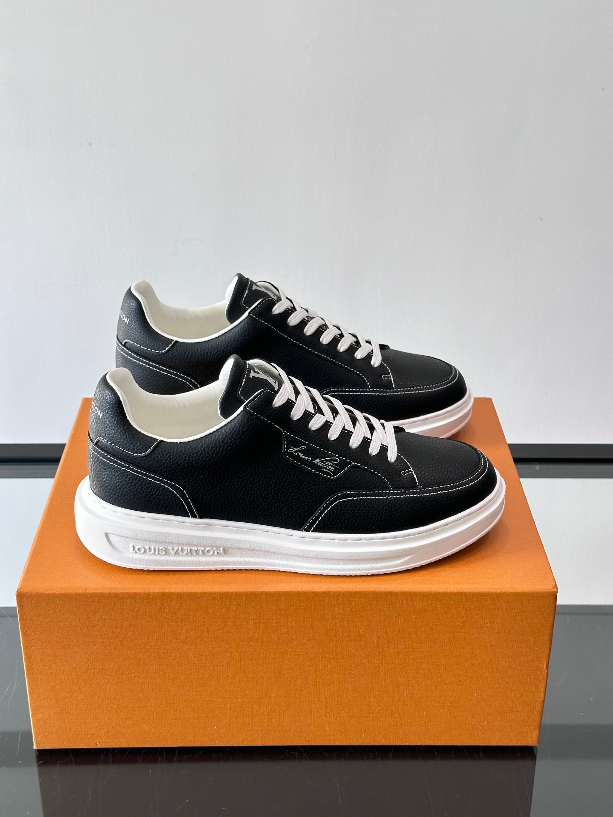 LOU BEVERLY HILLS SNEAKERS