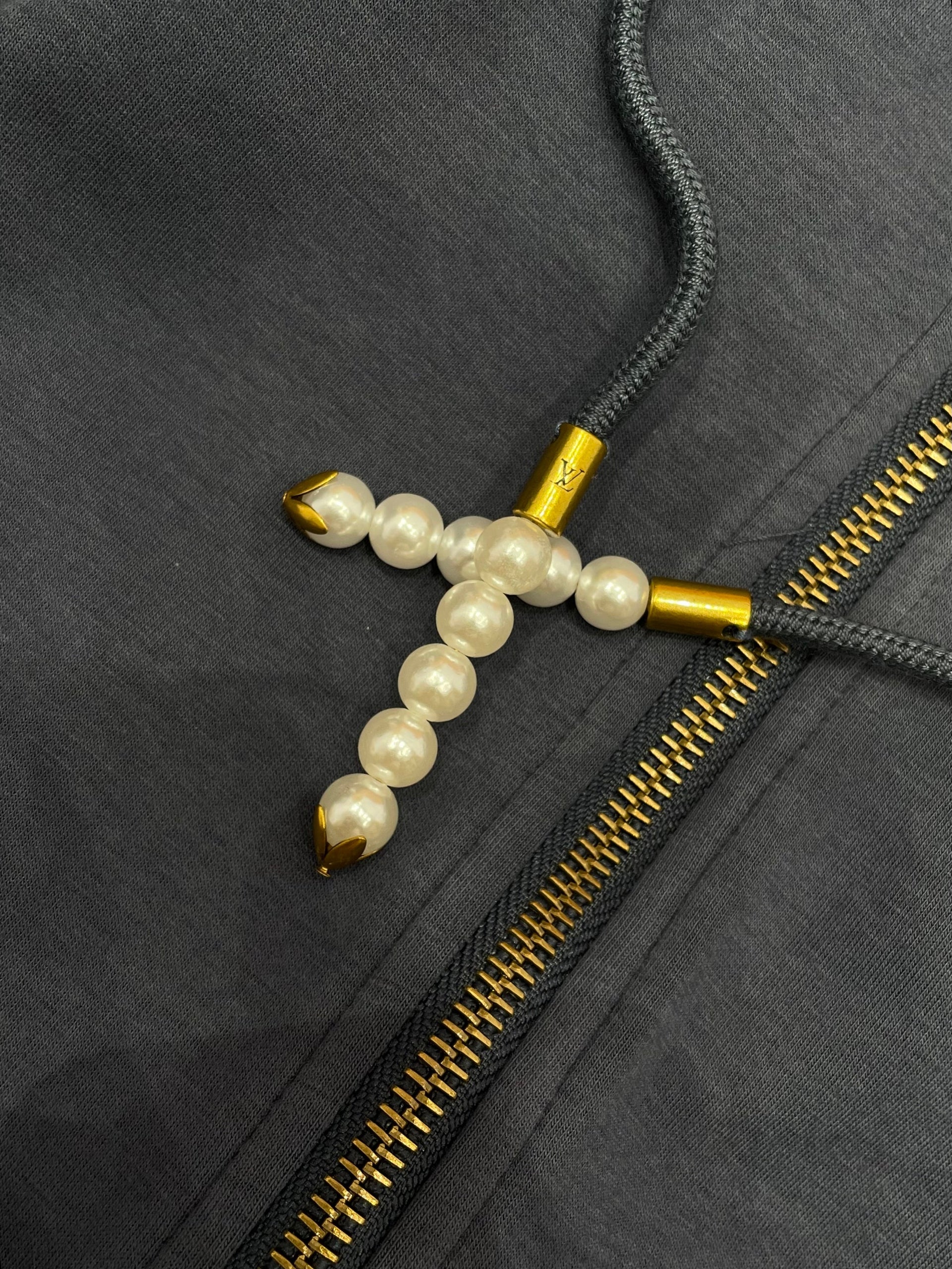 LOU ZIP HOODIE