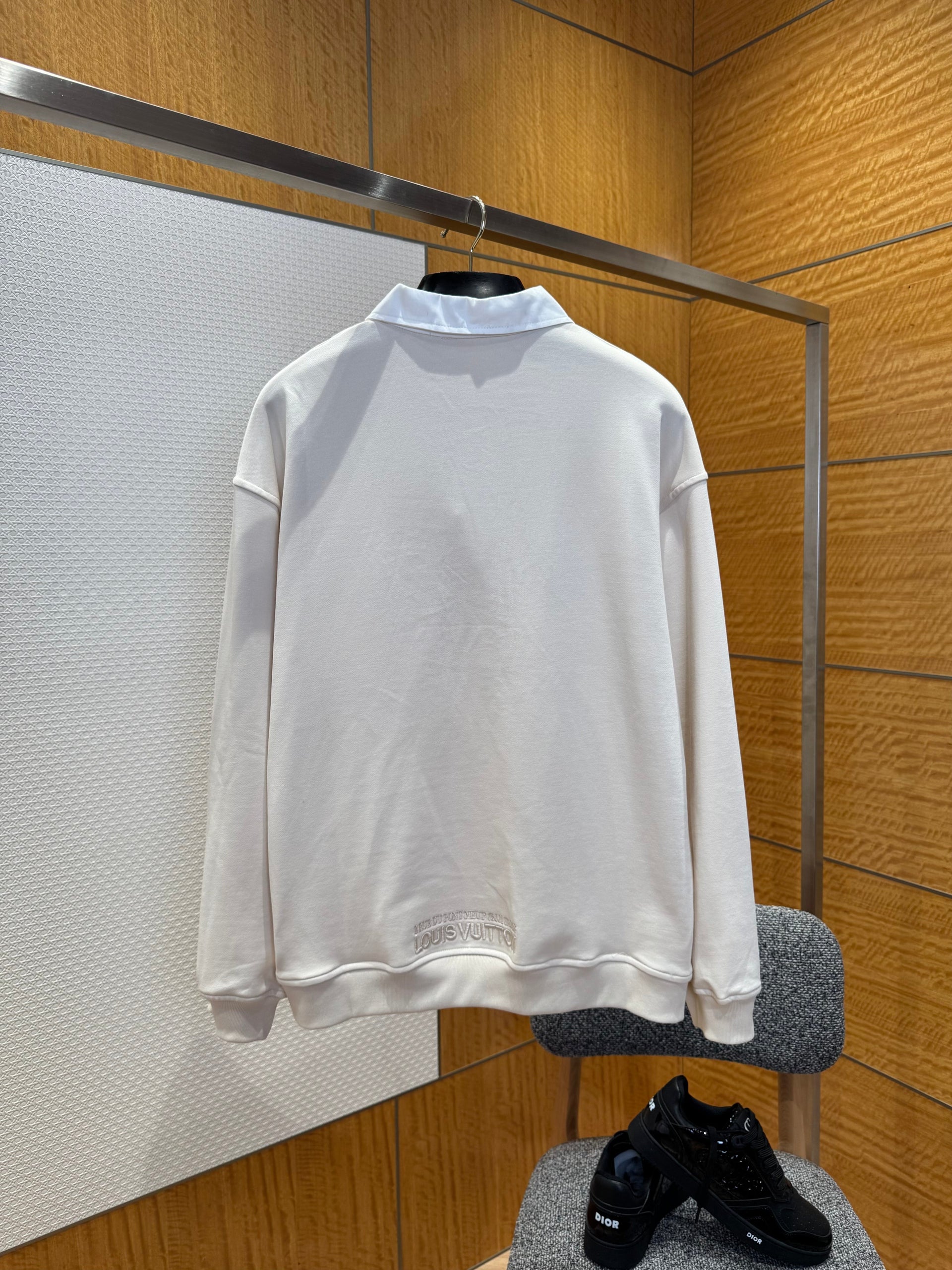 LOU JUMPER
