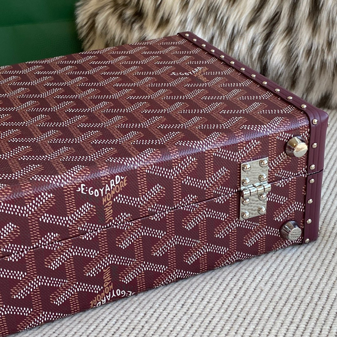 GOYA GRAND HOTEL TRUNK BAG