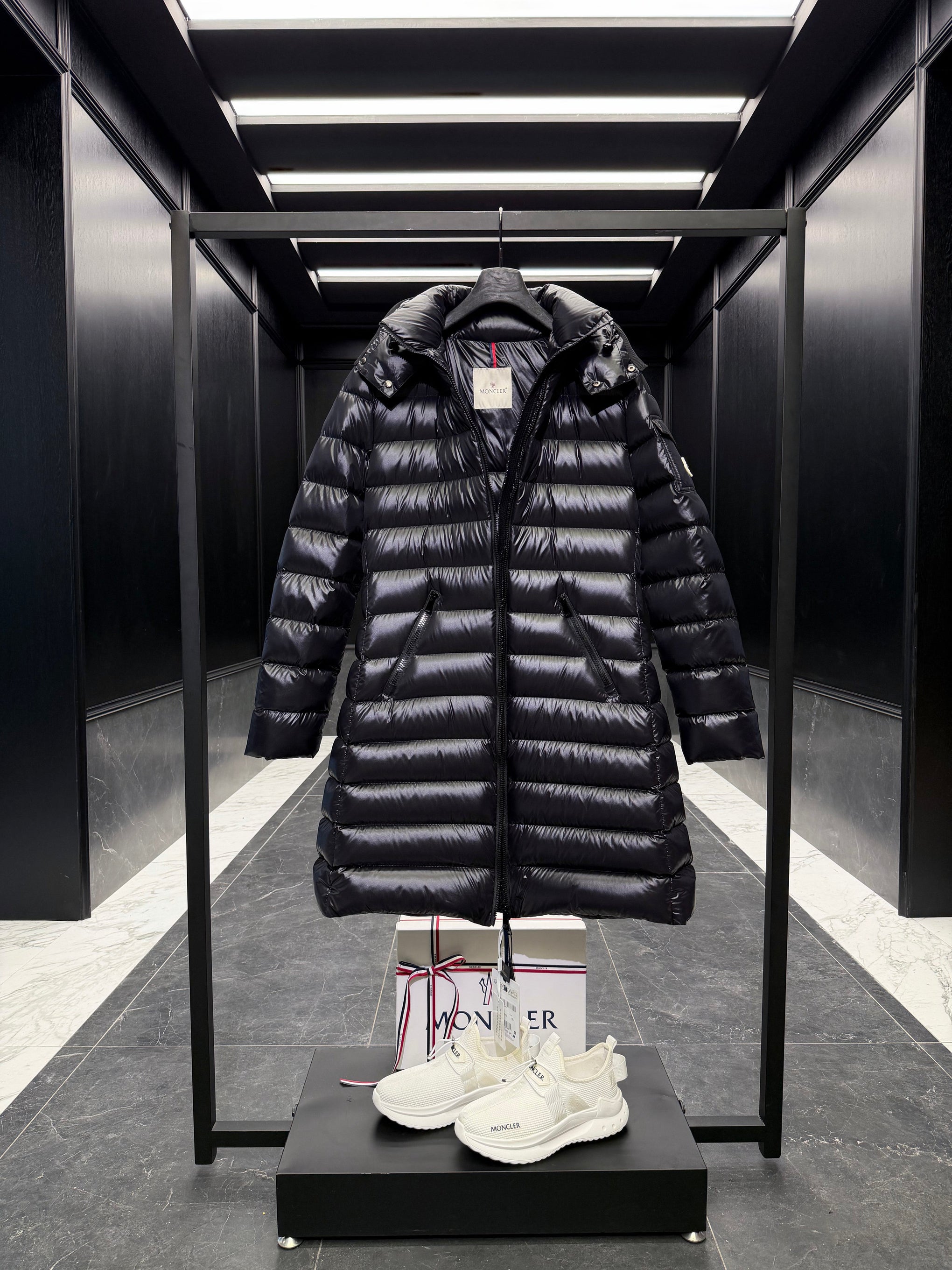 MONC MOKA COAT