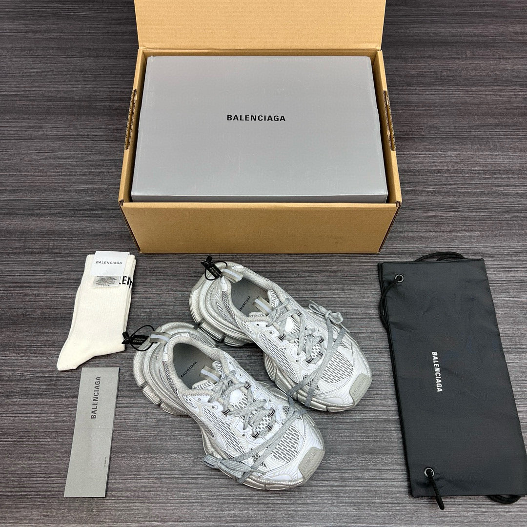 BAL 3XL TRAINERS