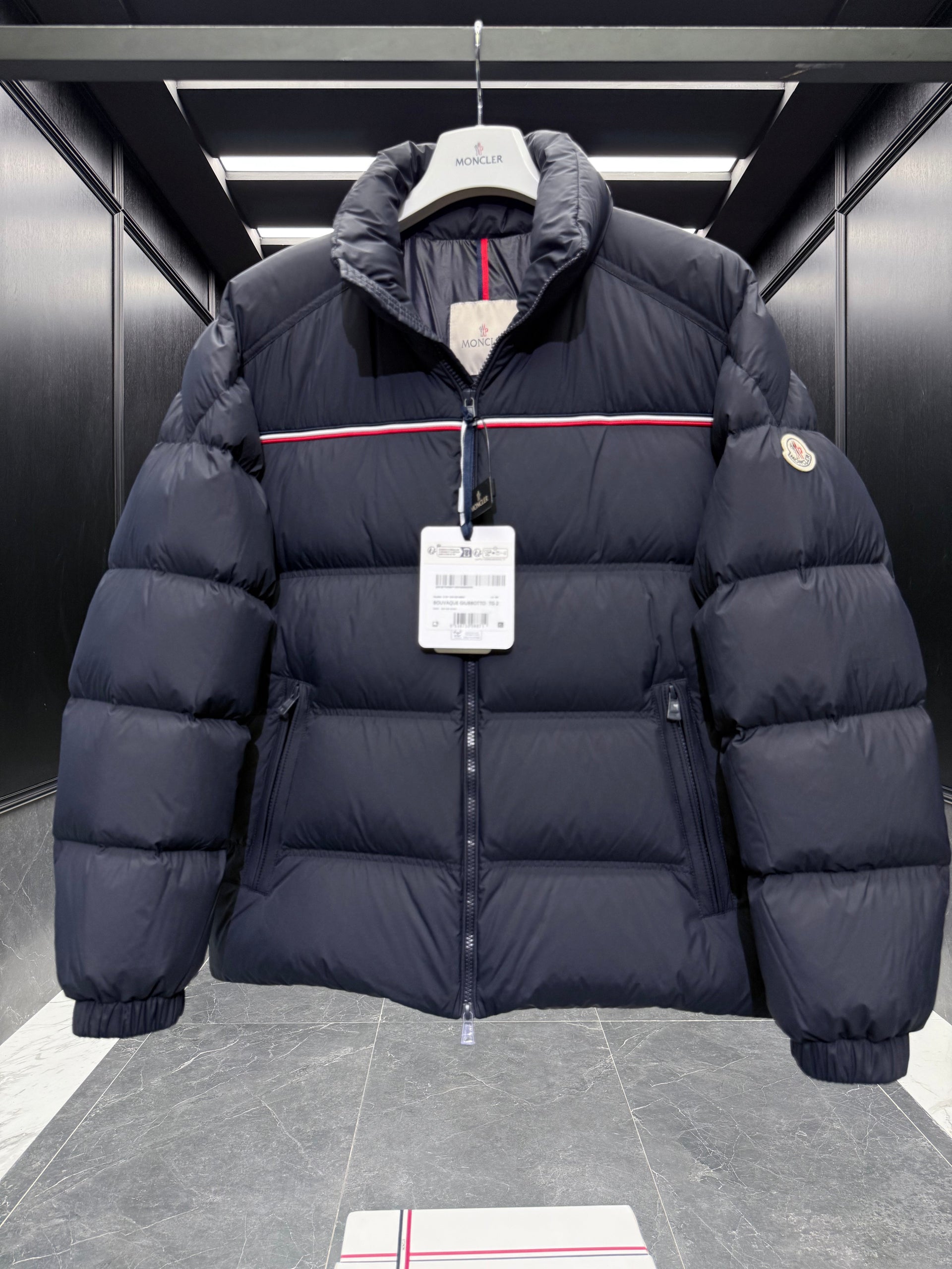MONC BOUVAQUE JACKET